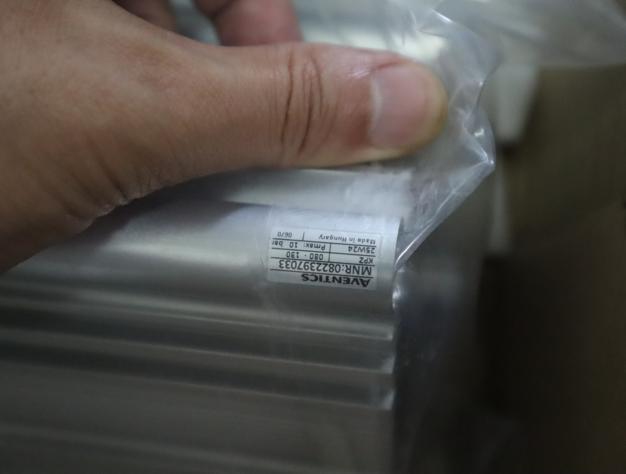 0822397033 0830100372 0822342001 德国安沃驰AVENTICS气动阀气缸