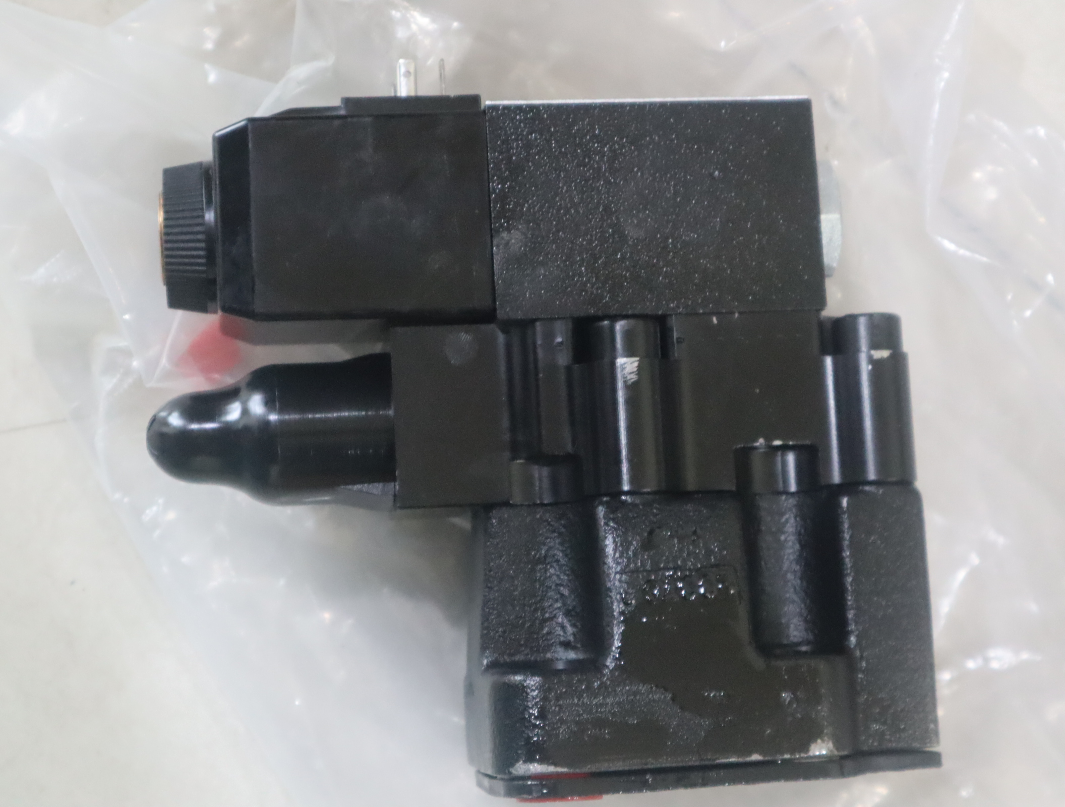 DG4V-3-37A-M-U-H7-60 美国威格士VICKERS电磁阀丹佛斯DANFOSS