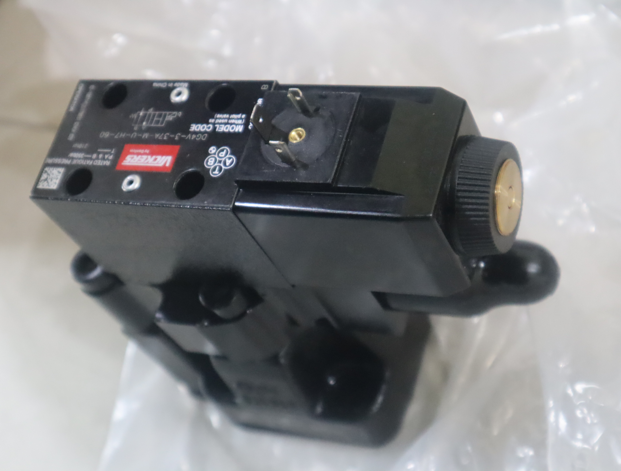 DG4V-3-37A-M-U-H7-60 美国威格士VICKERS电磁阀丹佛斯DANFOSS