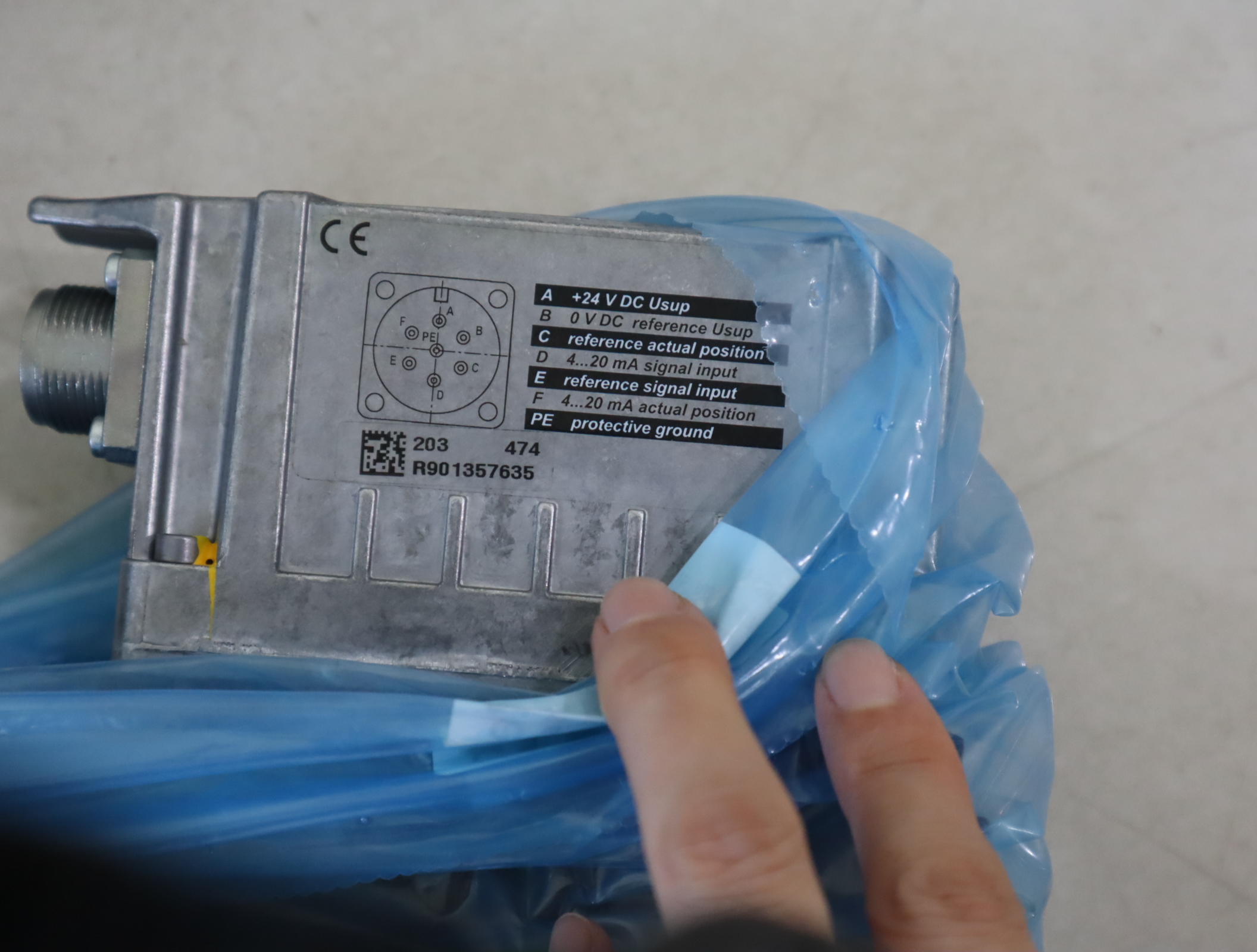 R901382350 4WRPEH6C3B40L-31/M/24F1 德国力士乐REXROTH高频响阀