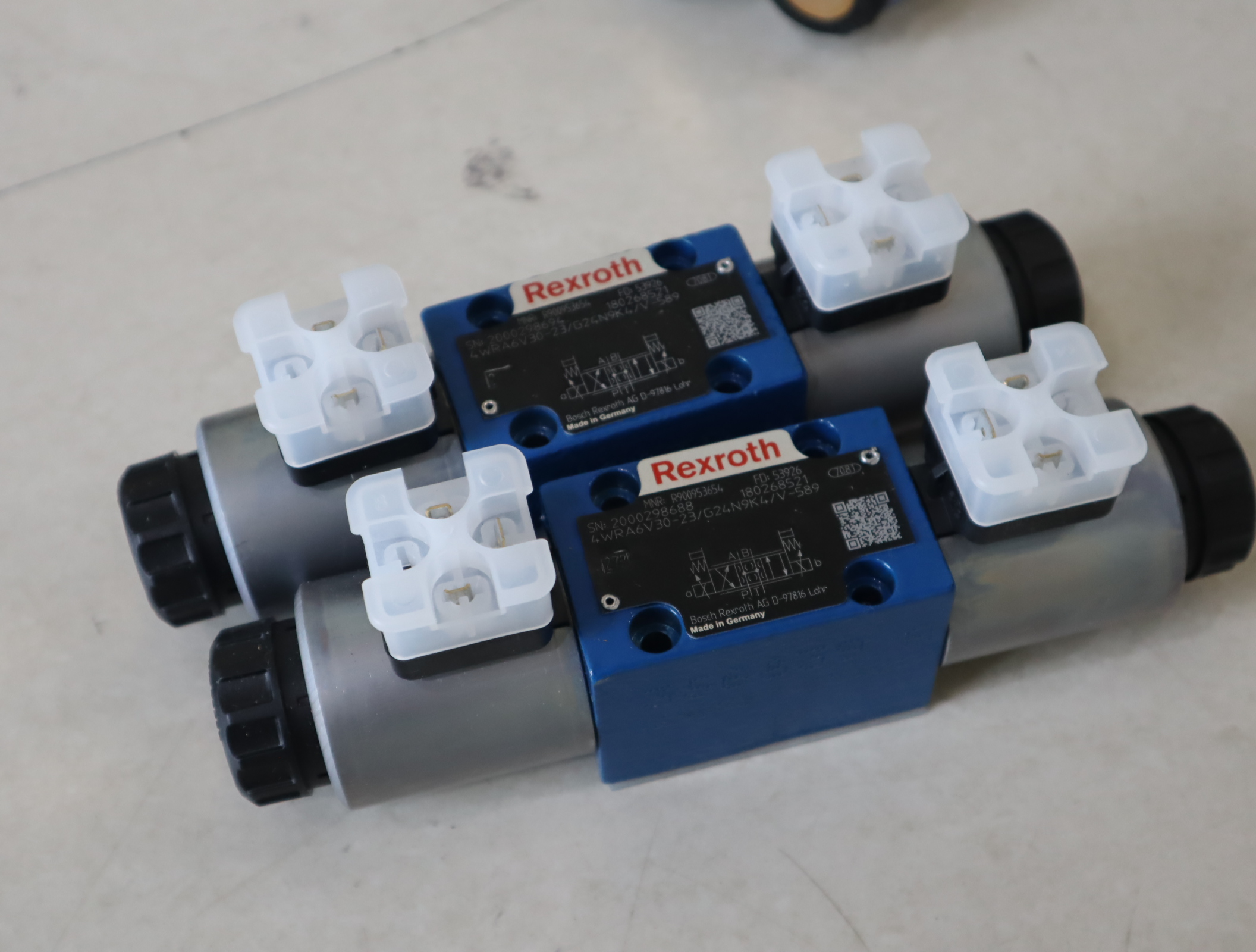 4WRA6V30-23/G24N9K4/V-589 R900953654 力士乐REXROTH比例阀