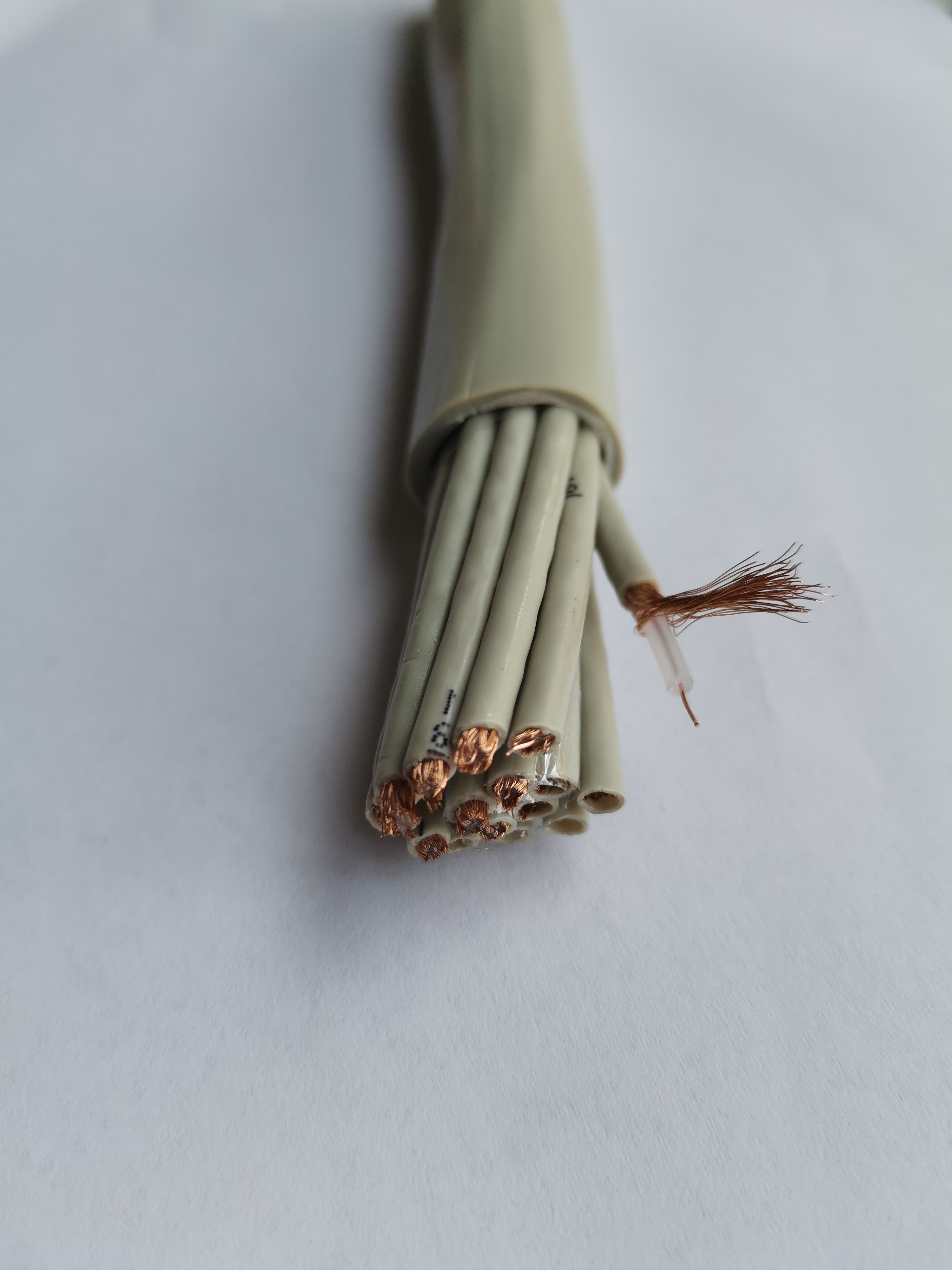 16芯SYV75-2-1多芯射频中继线 两兆同轴电缆 交换机线