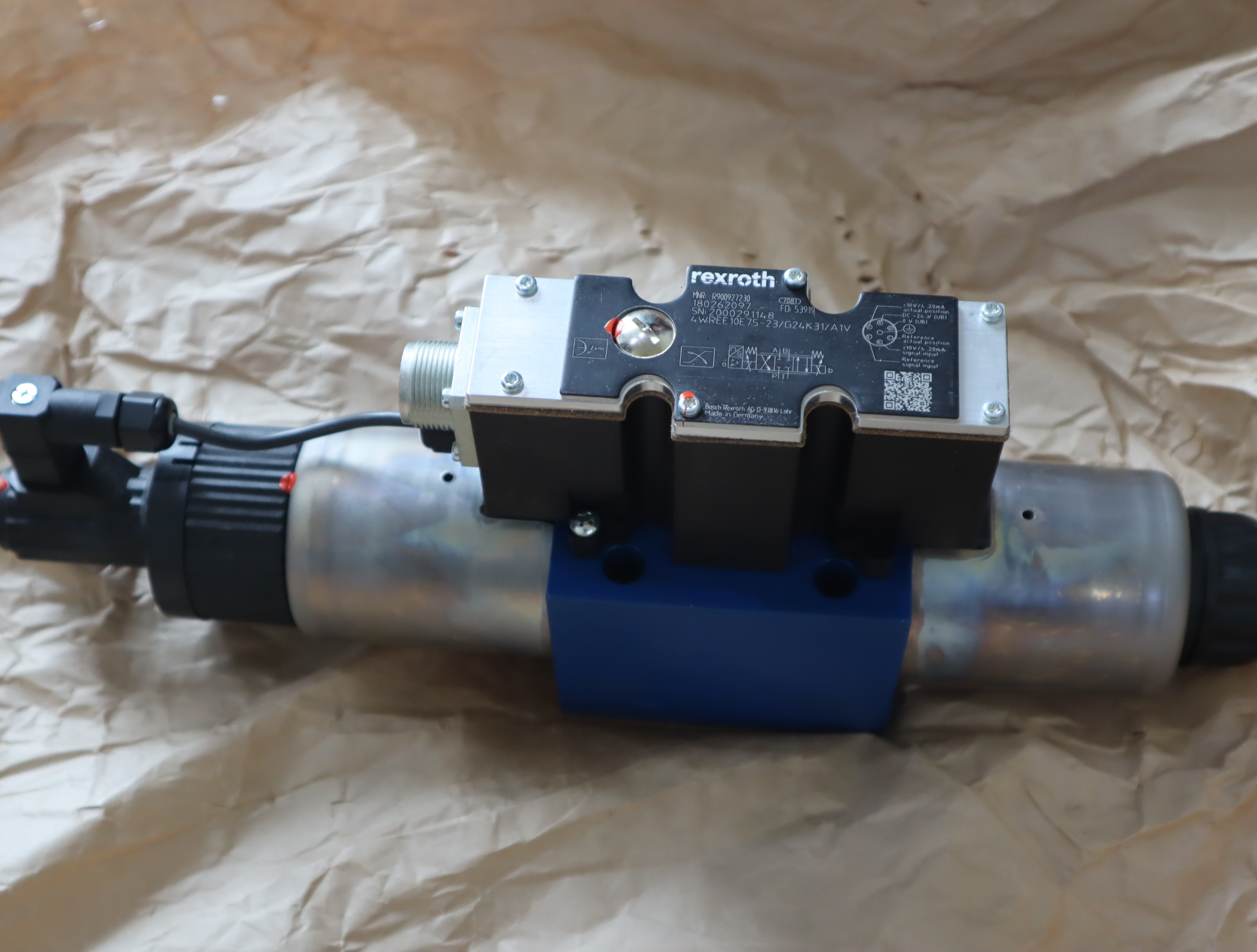 R900927230 4WREE10E75-2X/G24K31/A1V 力士乐REXROTH阀