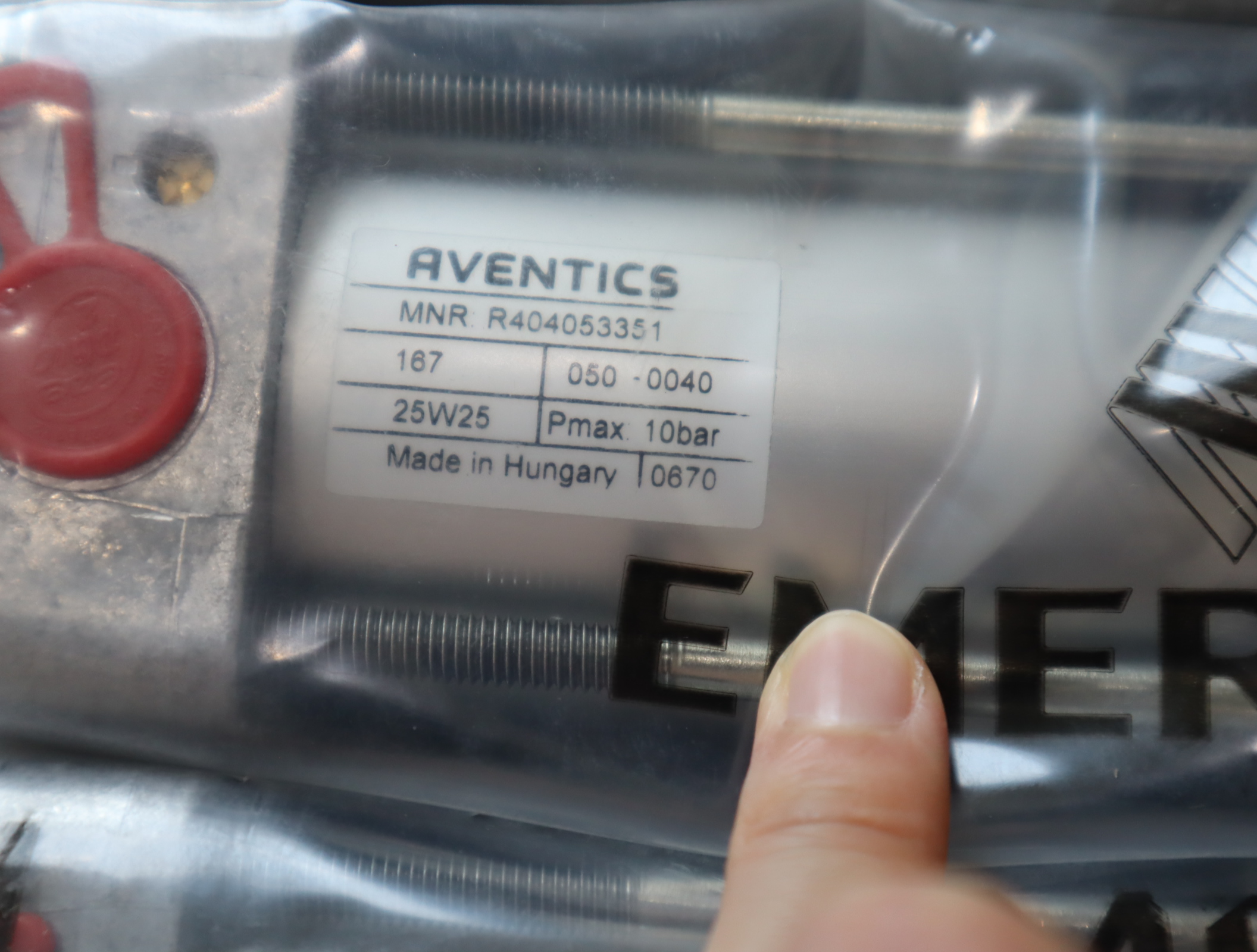 R404053351 167-DA-050-0040-B 安沃驰AVENTICS气缸