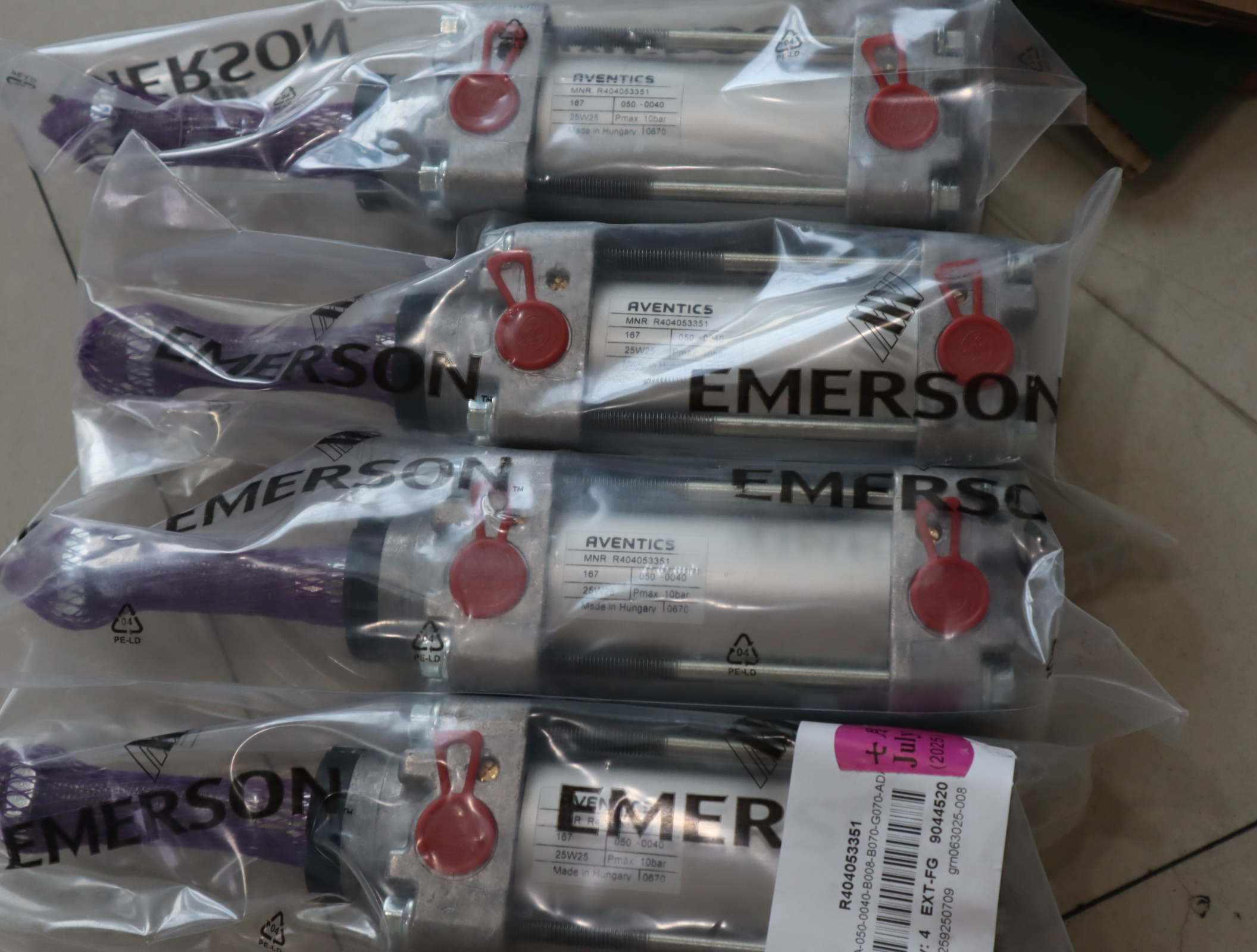 R404053351 167-DA-050-0040-B 安沃驰AVENTICS气缸