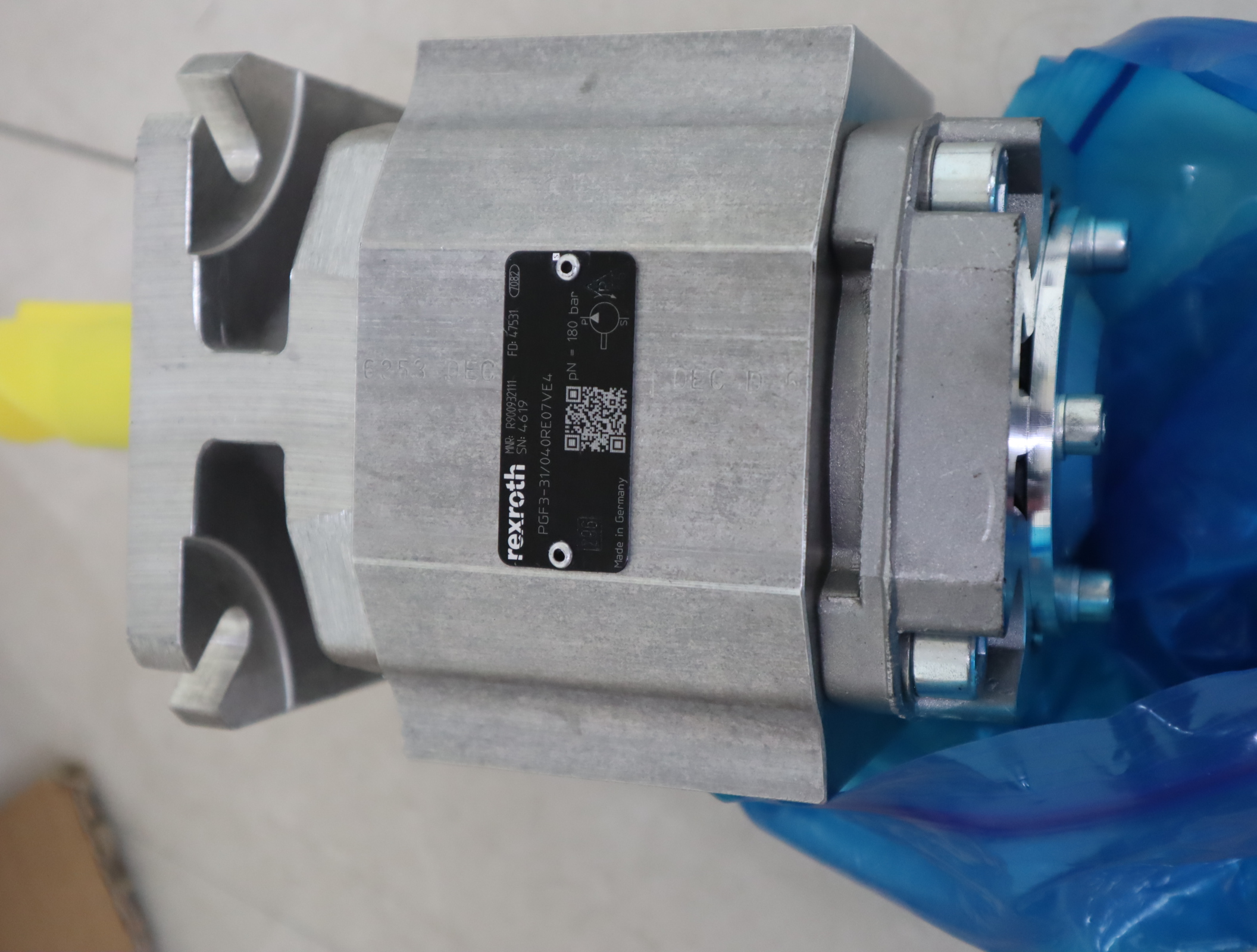 PGF3-31/040RE07VE4 R900932111 德国力士乐REXROTH齿轮泵