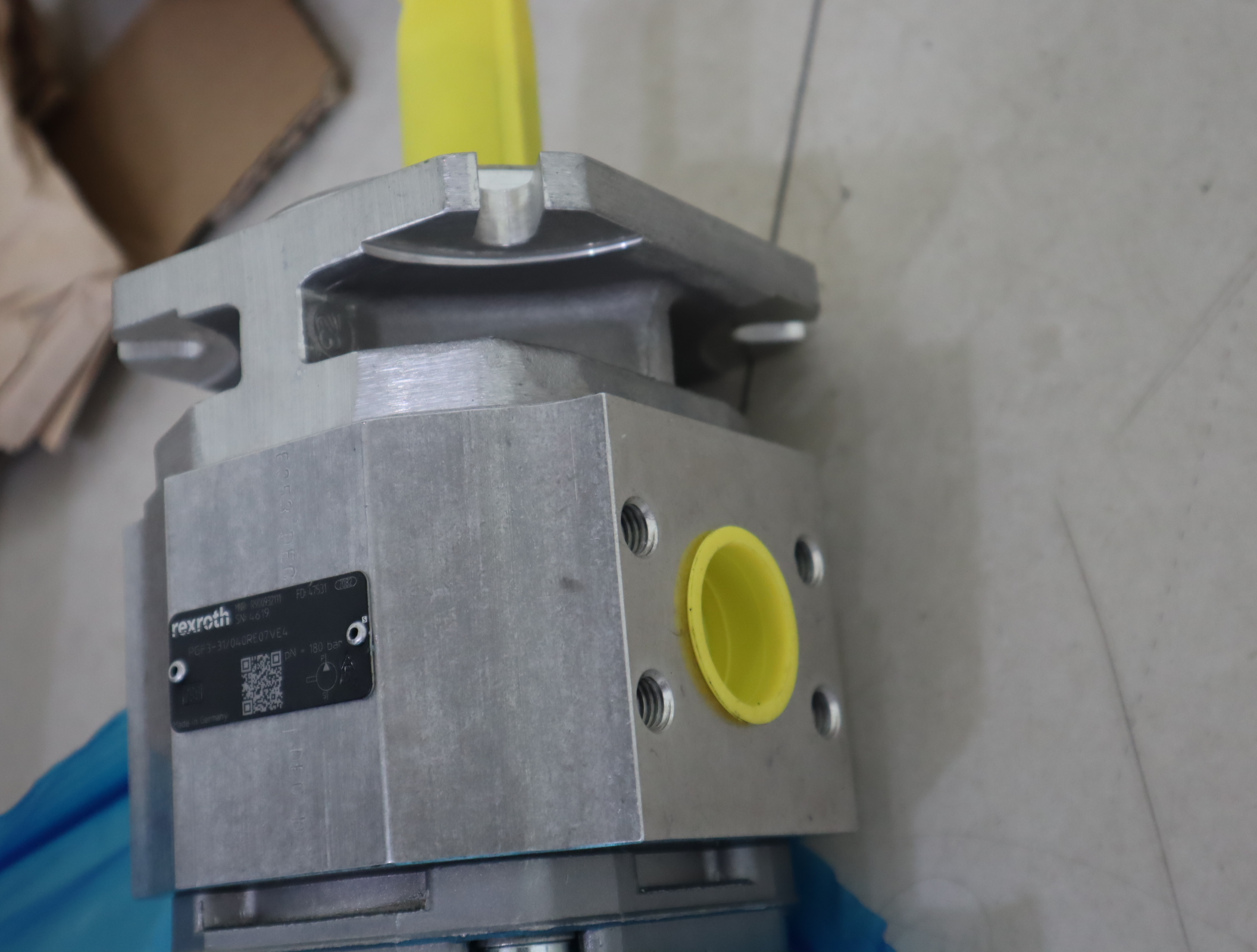 PGF3-31/040RE07VE4 R900932111 德国力士乐REXROTH齿轮泵