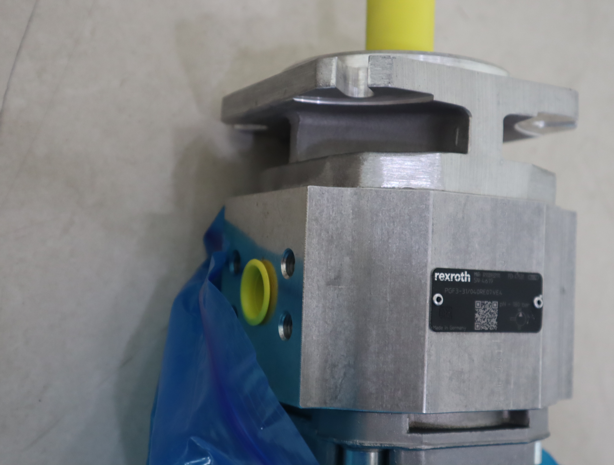 PGF3-31/040RE07VE4 R900932111 德国力士乐REXROTH齿轮泵