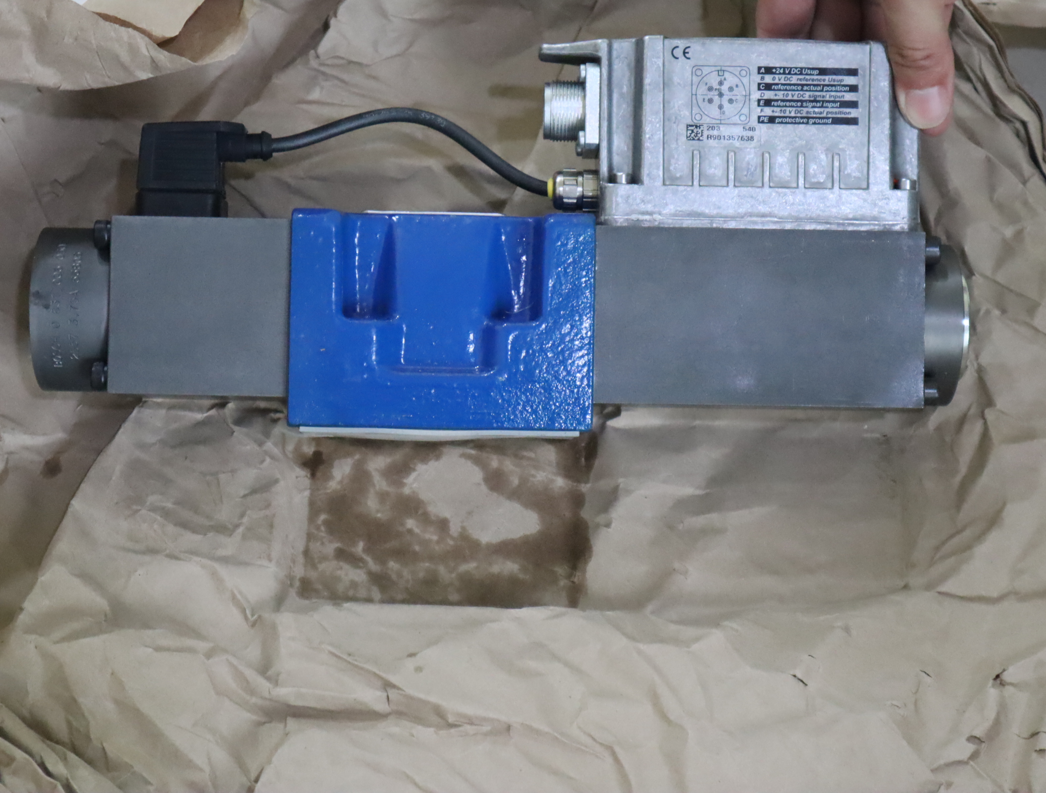 4WRPE10V80S-32/V/24A1 R901514048 德国力士乐REXROTH比例阀