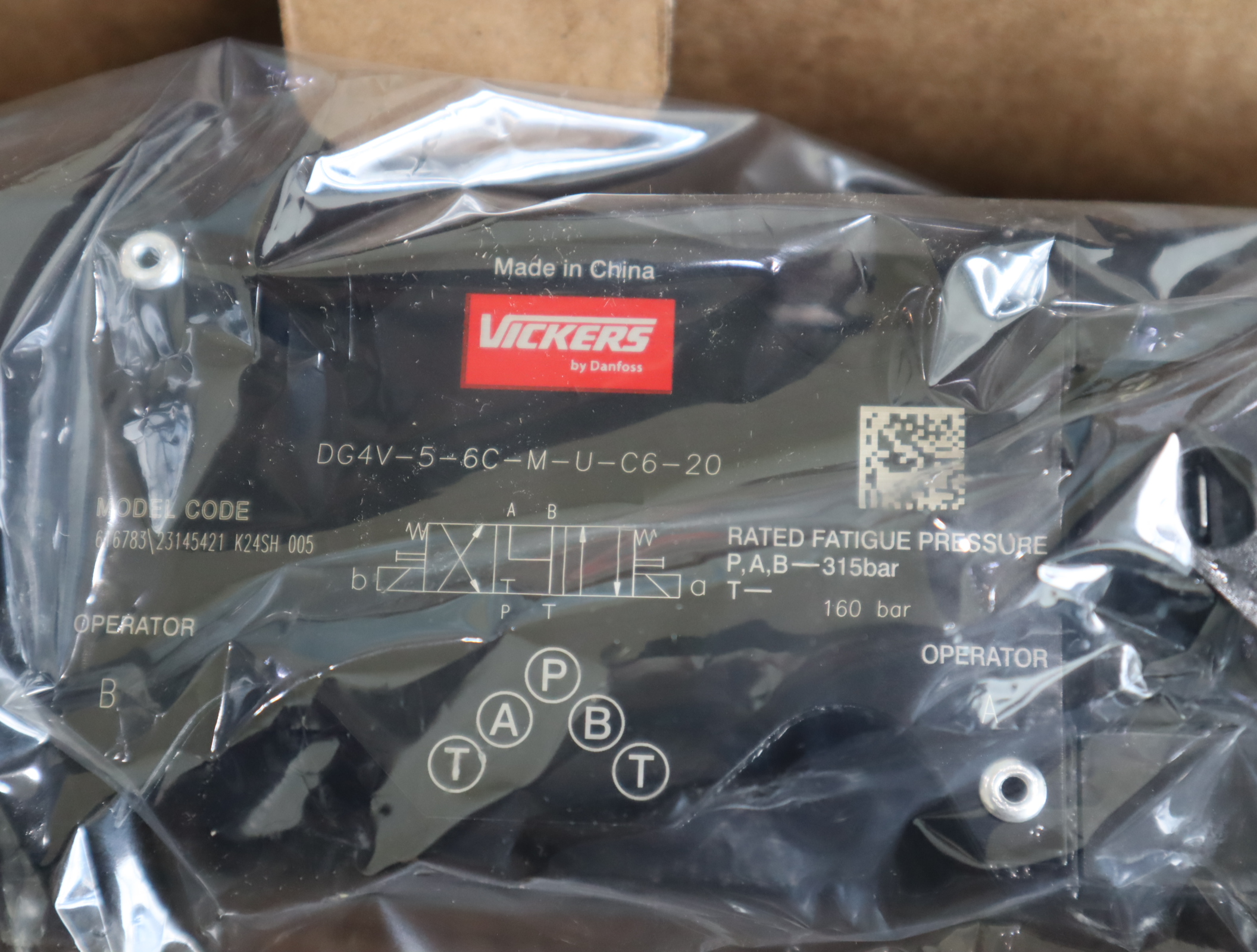 DG4V-5-6C-M-U-C6-20 616783 威格士VICKERS电磁阀丹佛斯DANFOSS