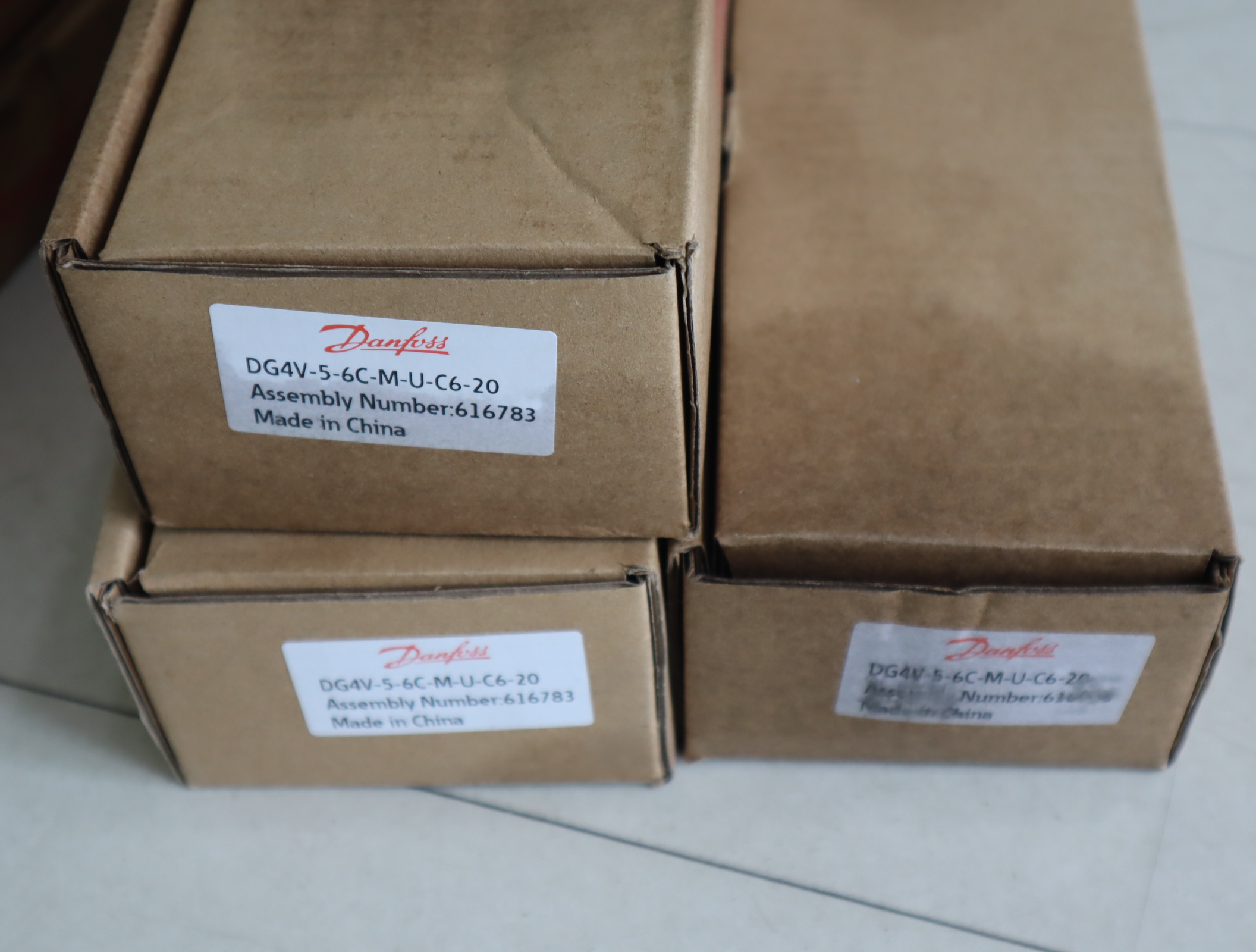 DG4V-5-6C-M-U-C6-20 616783 威格士VICKERS电磁阀丹佛斯DANFOSS