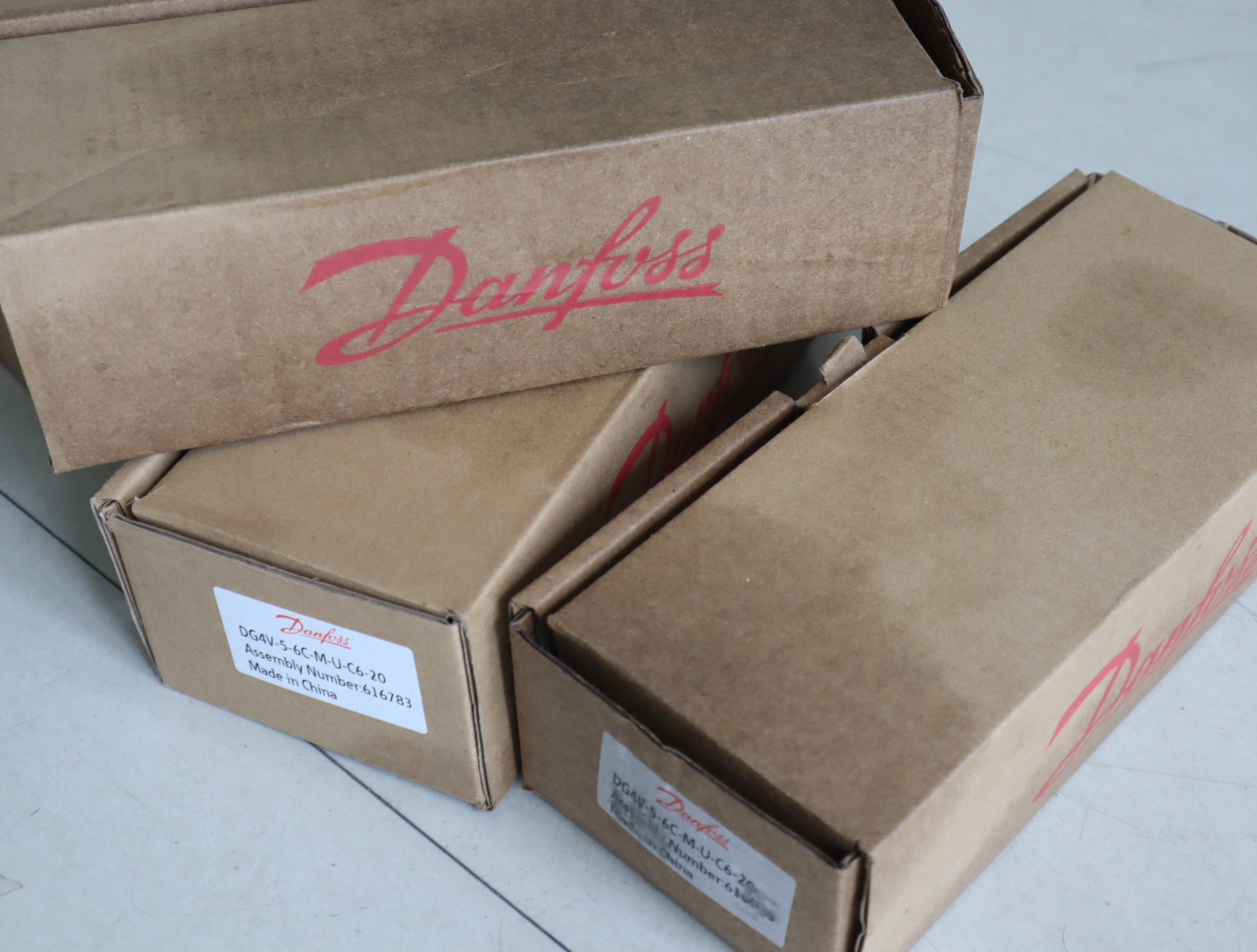 DG4V-5-6C-M-U-C6-20 616783 威格士VICKERS电磁阀丹佛斯DANFOSS