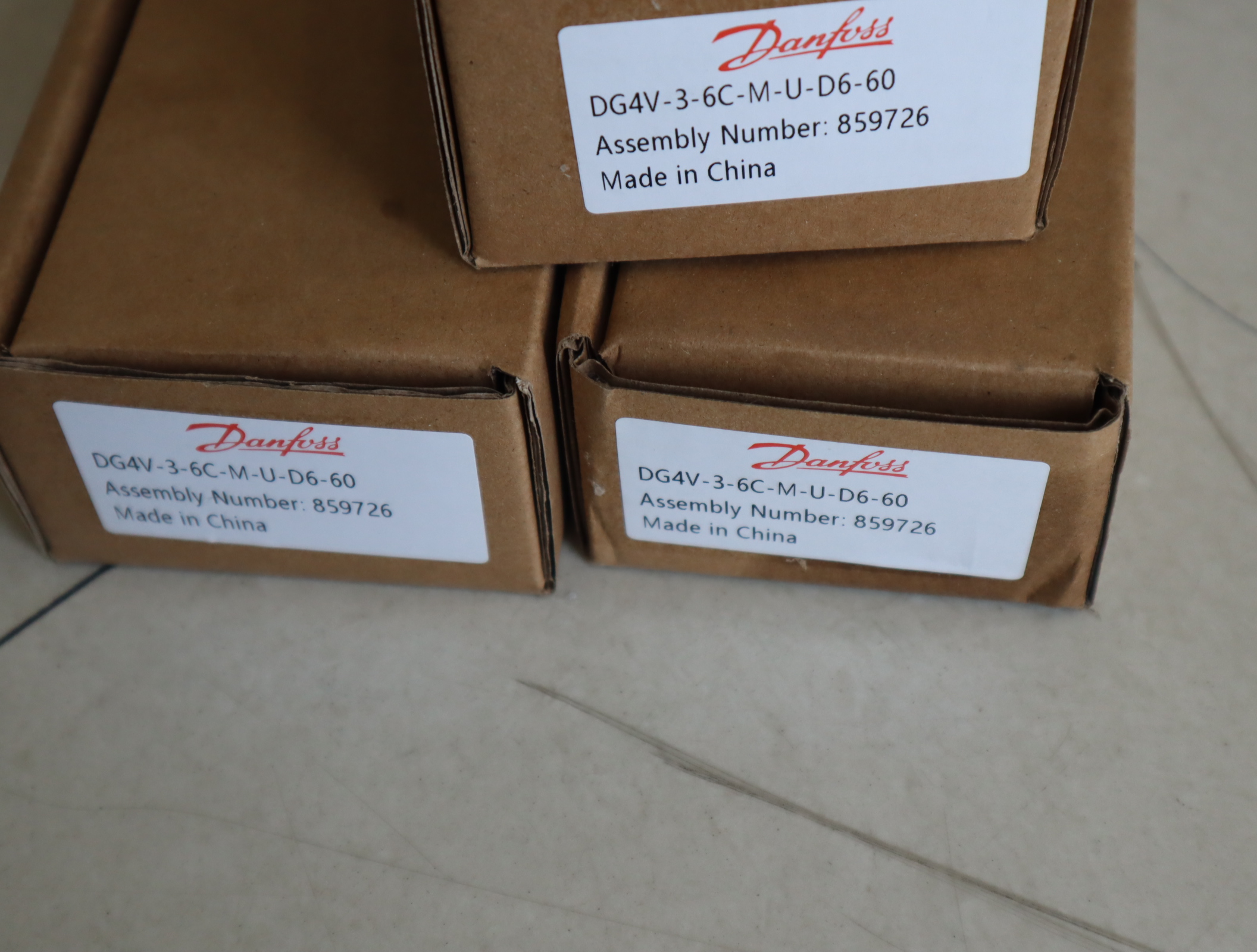 DG4V-3-6C-M-U-D6-60 859726 威格士VICKERS电磁阀丹佛斯DANFOSS