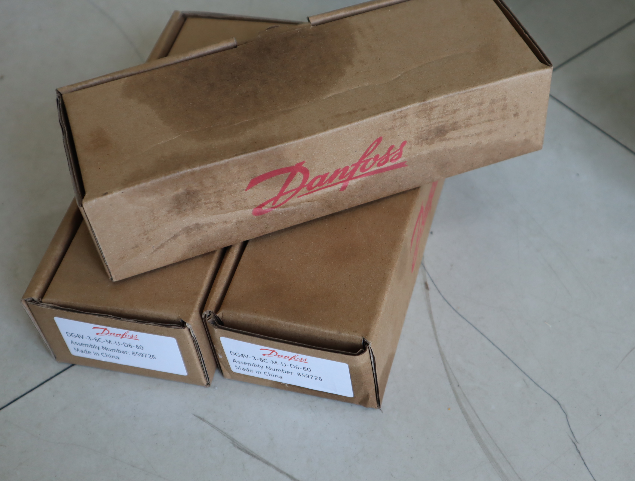 DG4V-3-6C-M-U-D6-60 859726 威格士VICKERS电磁阀丹佛斯DANFOSS