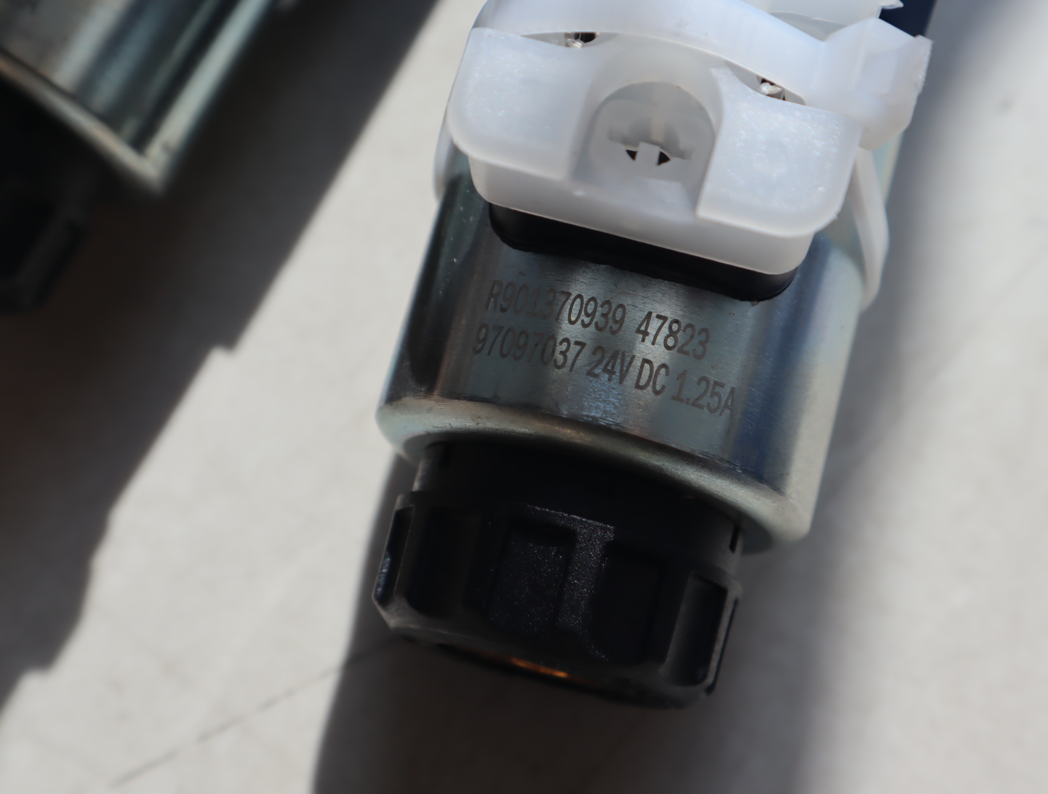 4WE6D6X/OFEG24N9K4/B08 R900907727 德国力士乐REXROTH电磁阀