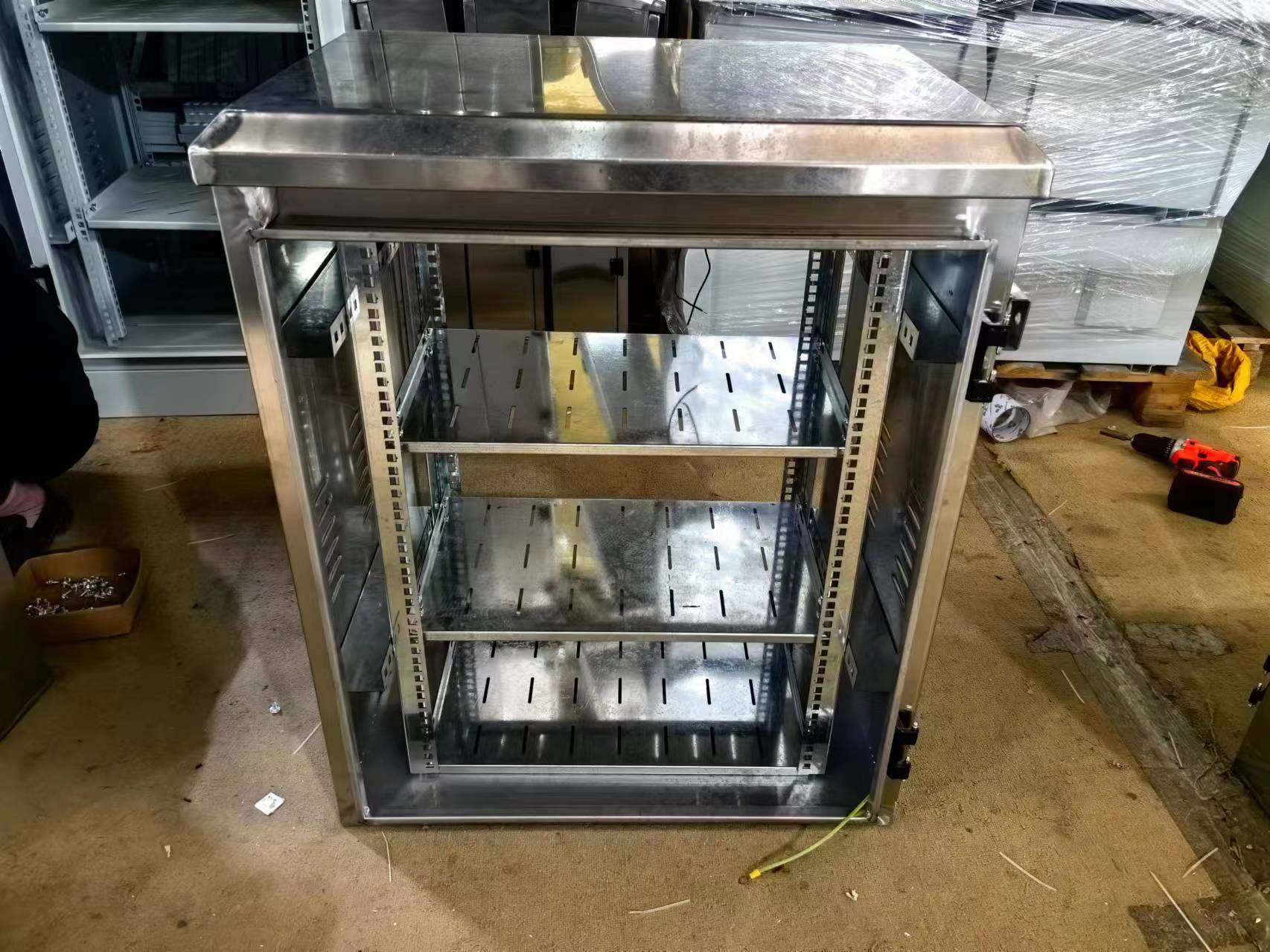 驰茗科技 供应 天网工程监控设备箱 四路视频防雷器 好处及优点，支持定制