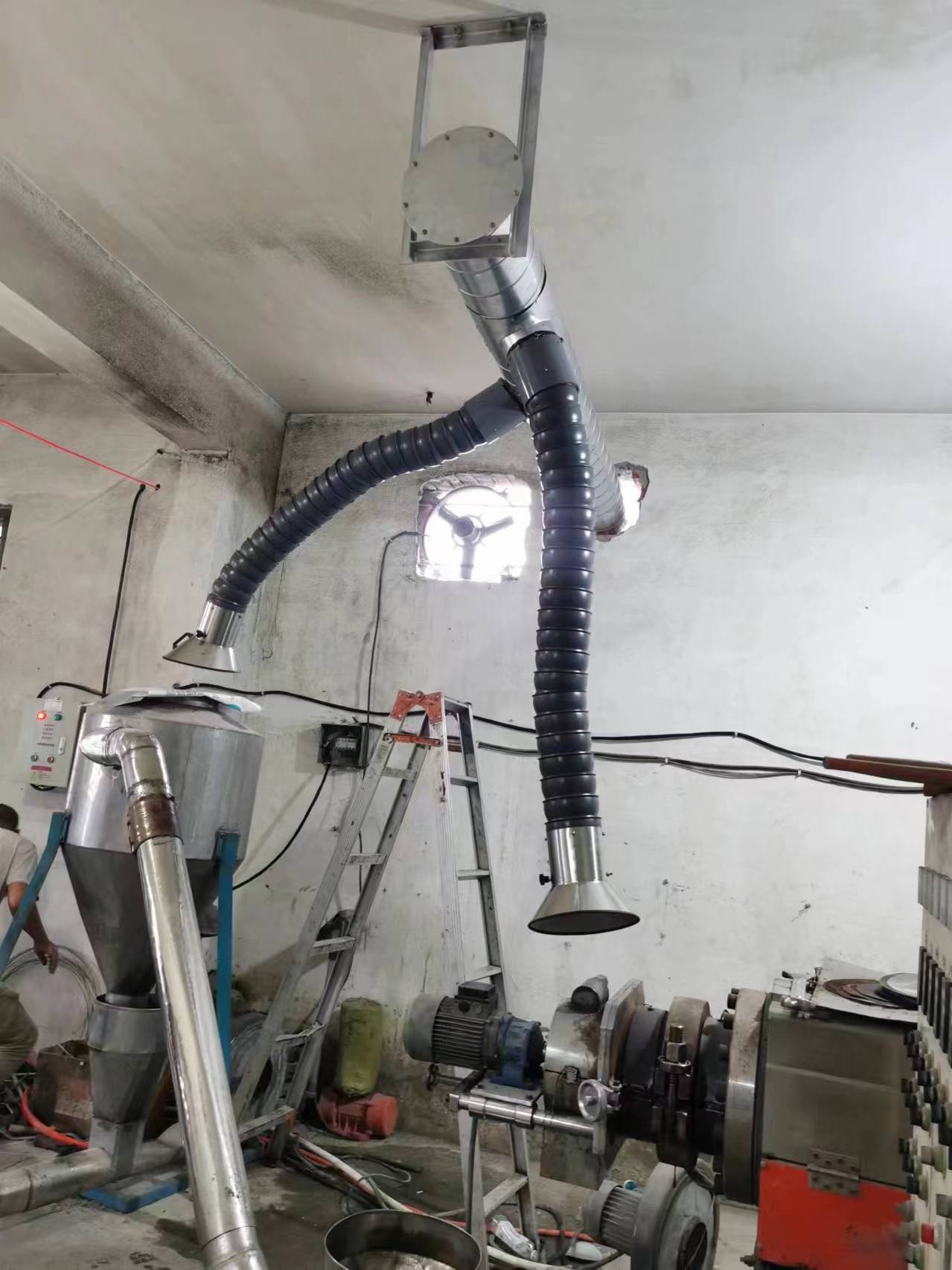 德益环保 出售塑料厂油烟净化器 操作简单节能省电 诚信经营 实力厂家