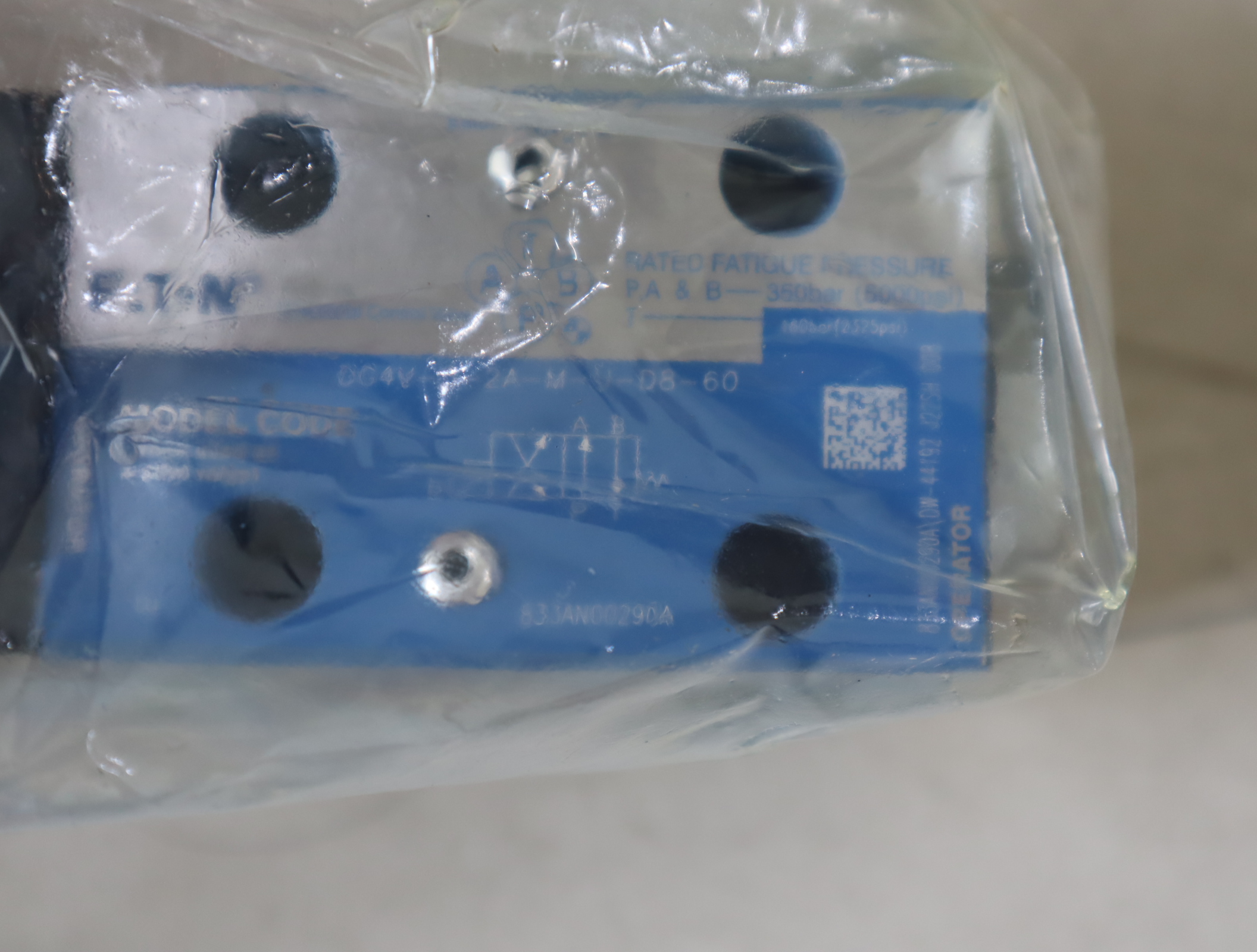 DG4V-3-2A-M-U-D8-60 833AN00290A 美国威格士VICKERS电磁阀丹佛斯