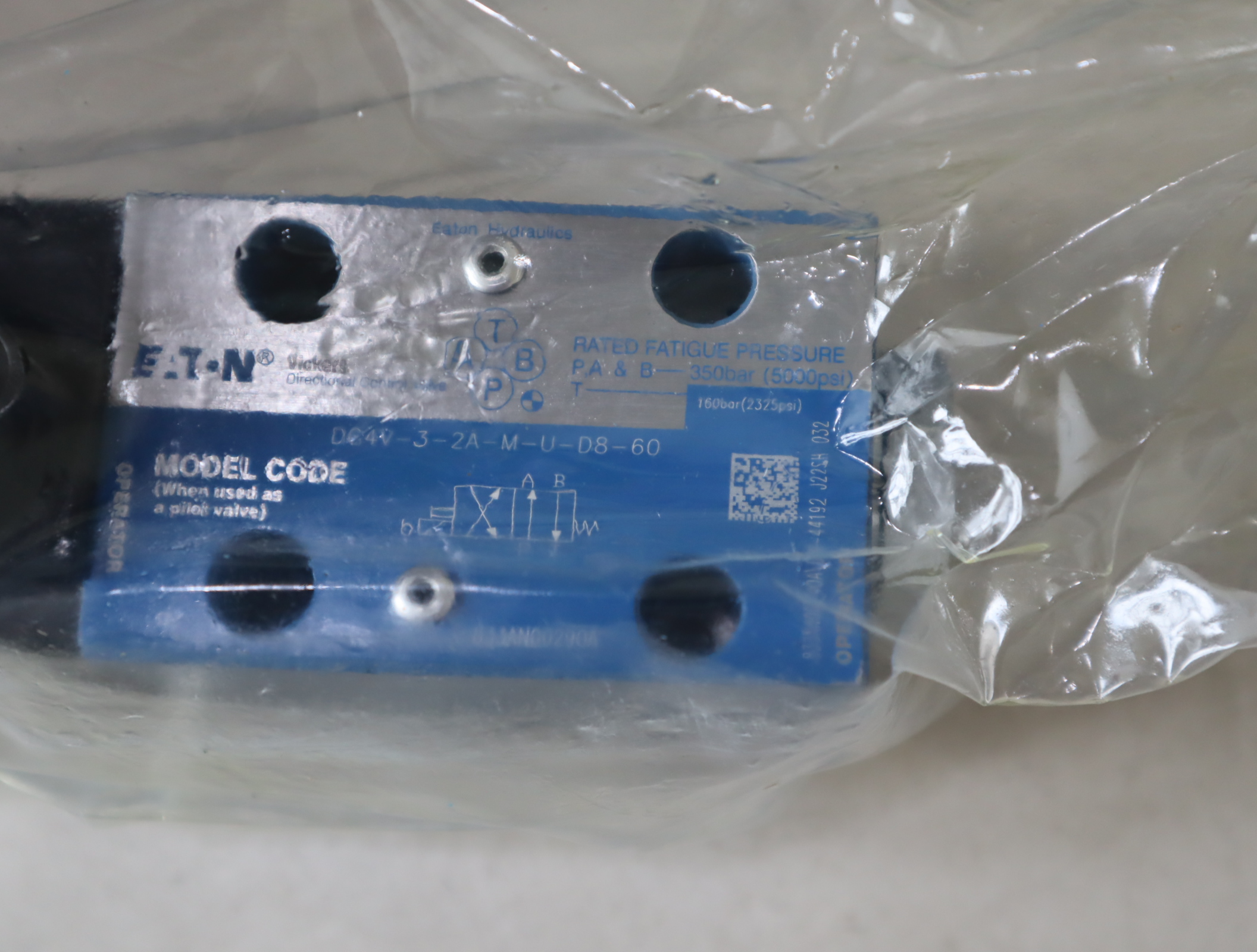 DG4V-3-2A-M-U-D8-60 833AN00290A 美国威格士VICKERS电磁阀丹佛斯