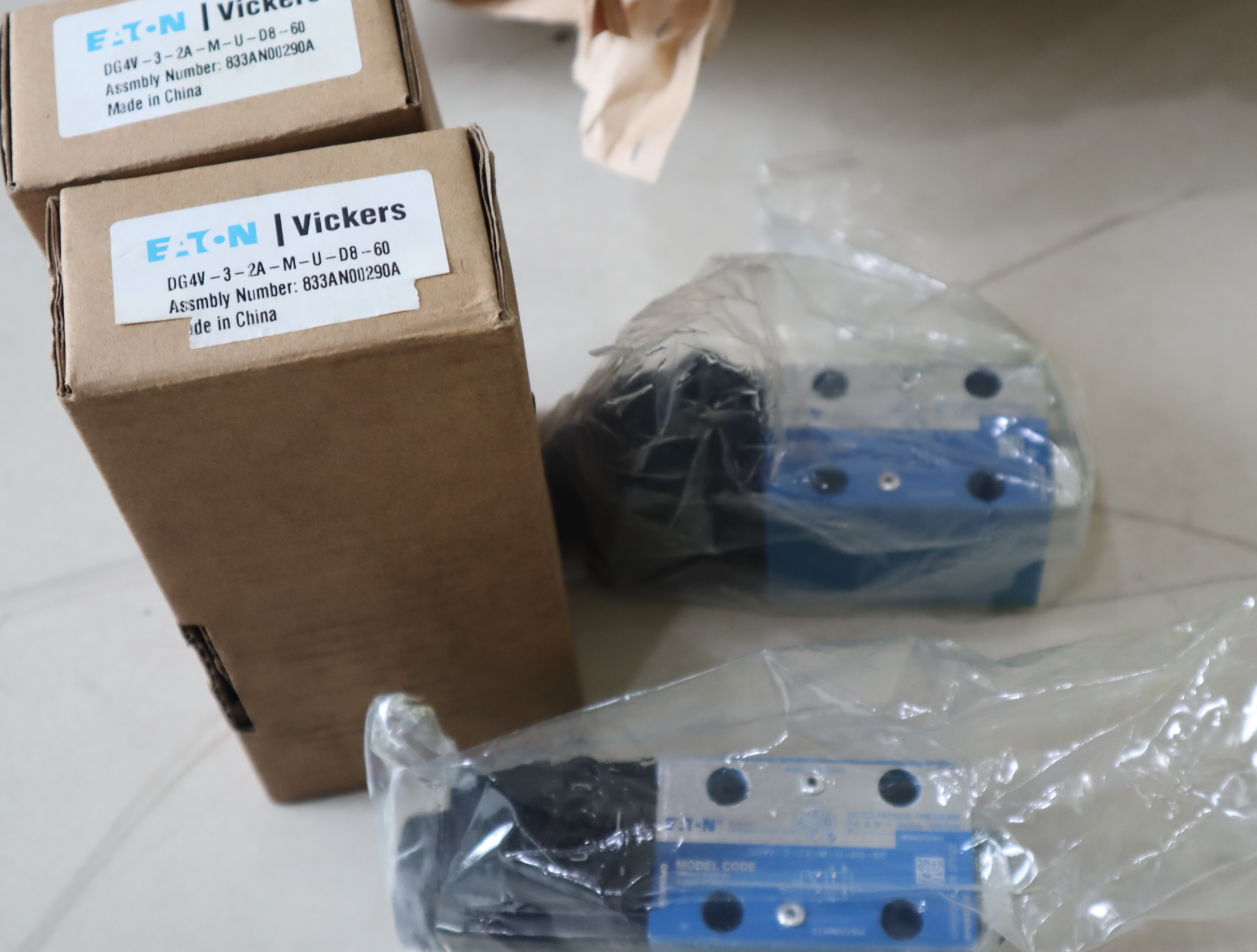 DG4V-3-2A-M-U-D8-60 833AN00290A 美国威格士VICKERS电磁阀丹佛斯