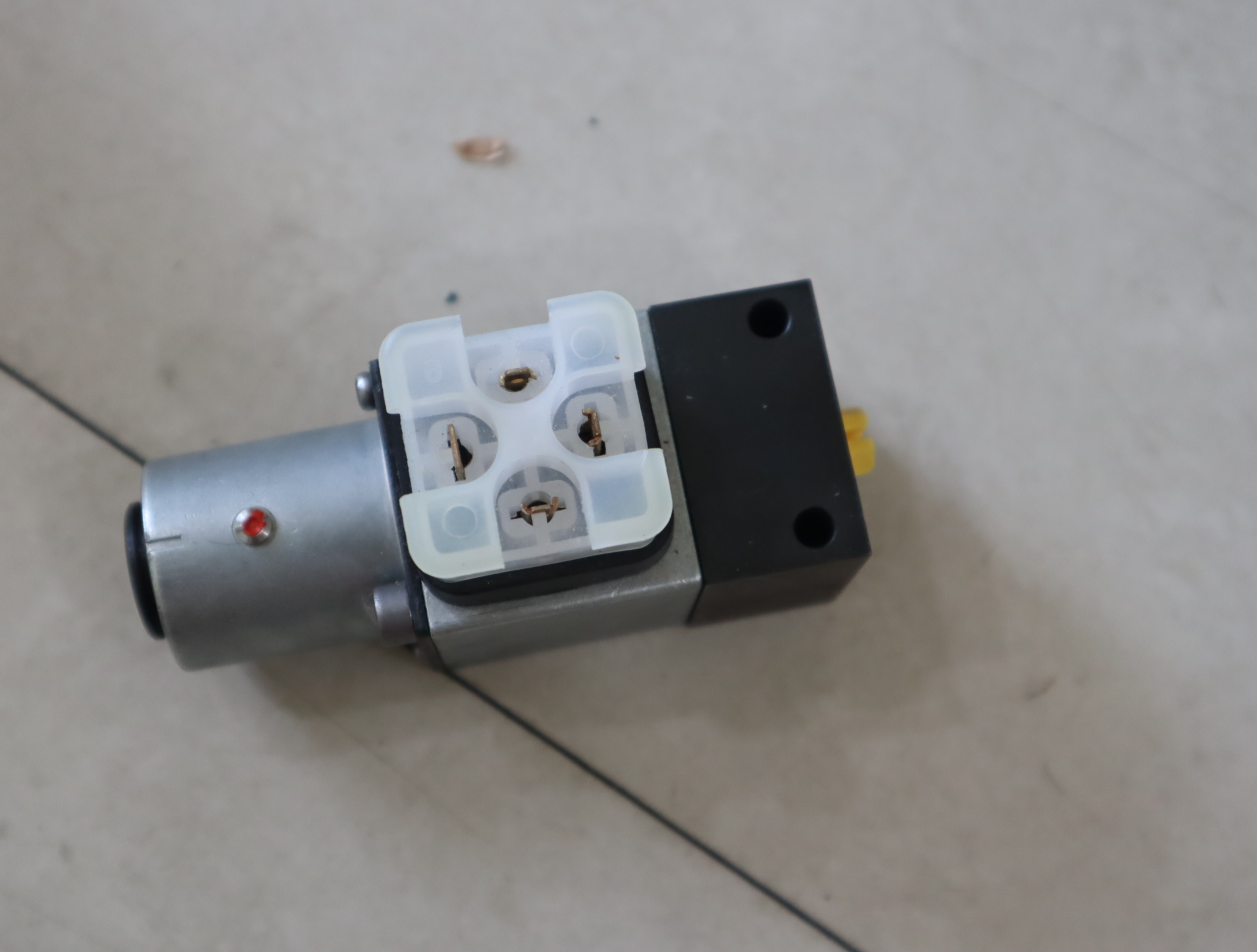 HED8OA-2X/100K14 R901102706 德国力士乐REXROTH压力开关继电器