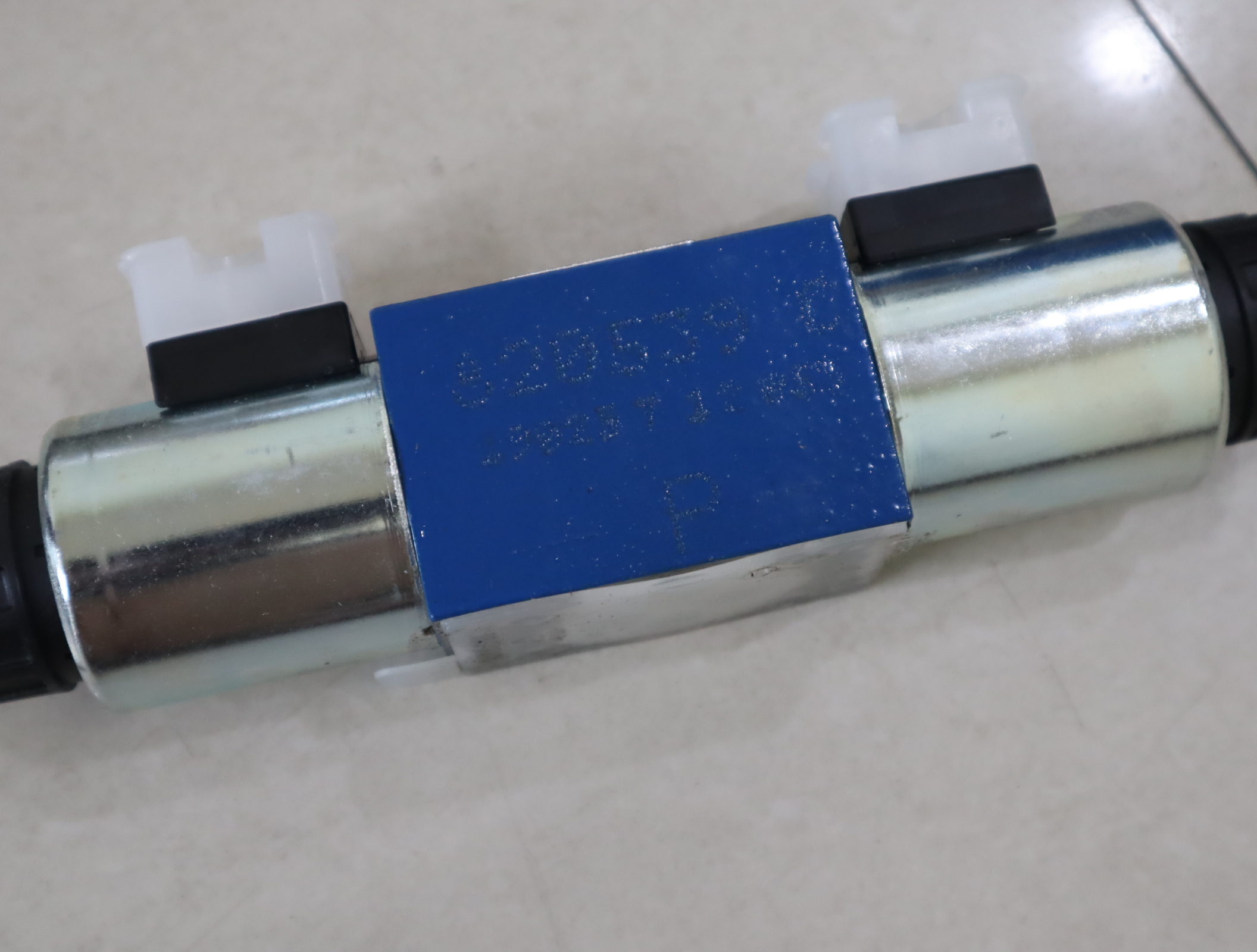 R901093505 4WE6E6X/EG24N9K4/ZV 4WE6E62/EG24N9K4/ZV REXROTH