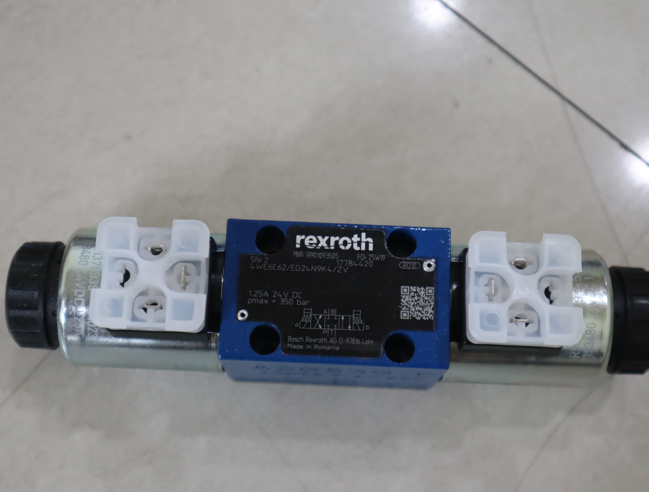 R901036444 4WRKE10W8-100L-37/6EG24ETK31/F1D3M 力士乐REXROTH阀