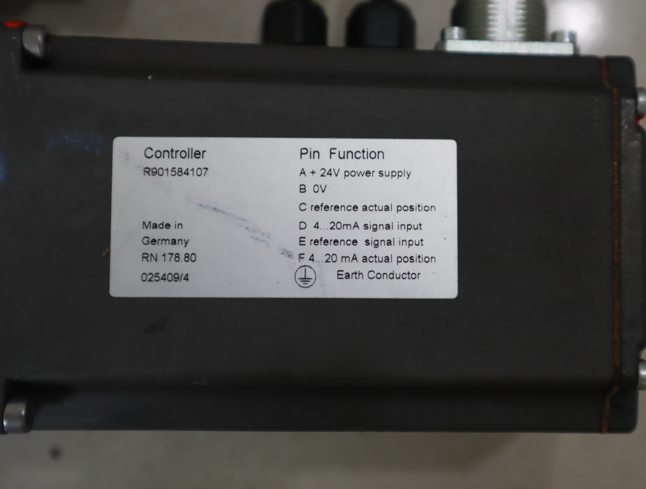 R901036444 4WRKE10W8-100L-3X/6EG24ETK31/F1D3M 力士乐REXROTH阀