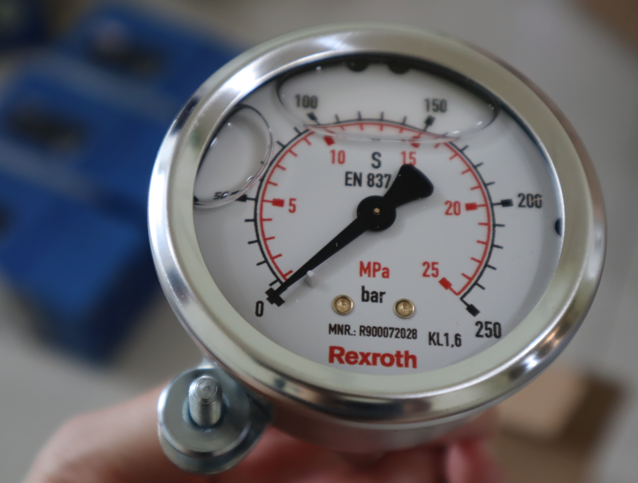 R900072028 ABZMM 63- 250BAR/MPA-R/B-G 力士乐REXROTH压力表 