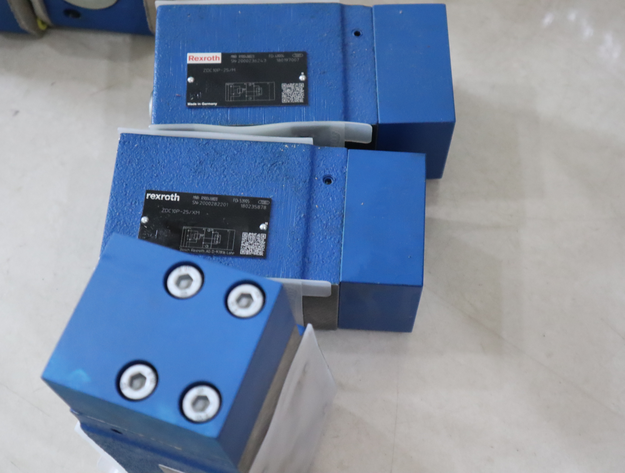 R900488823 ZDC10P-22/M ZDC10P-21/M 德国力士乐REXROTH补偿器