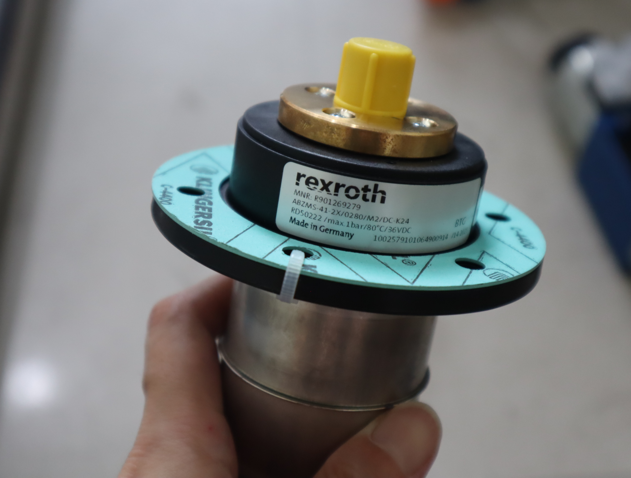 R900567269 4WE6W73-62/EG24N9K4/A12 4WE6W73-6X/EG24N9K4/A12 