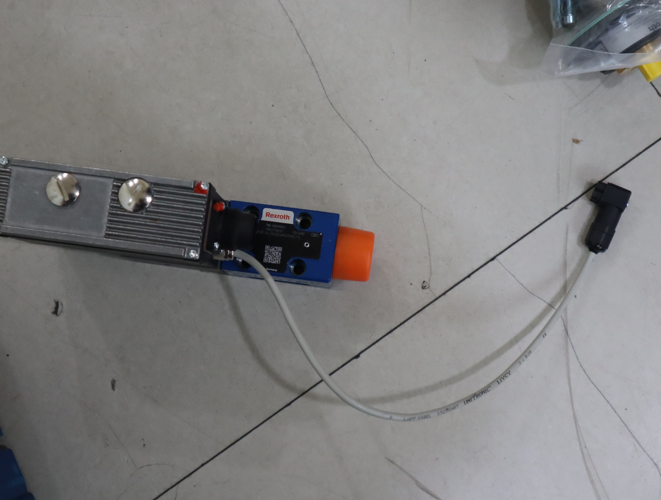 R900709023 VT-DFPE-A-23/G24K0/0A0C/V 德国力士乐REXROTH比例阀