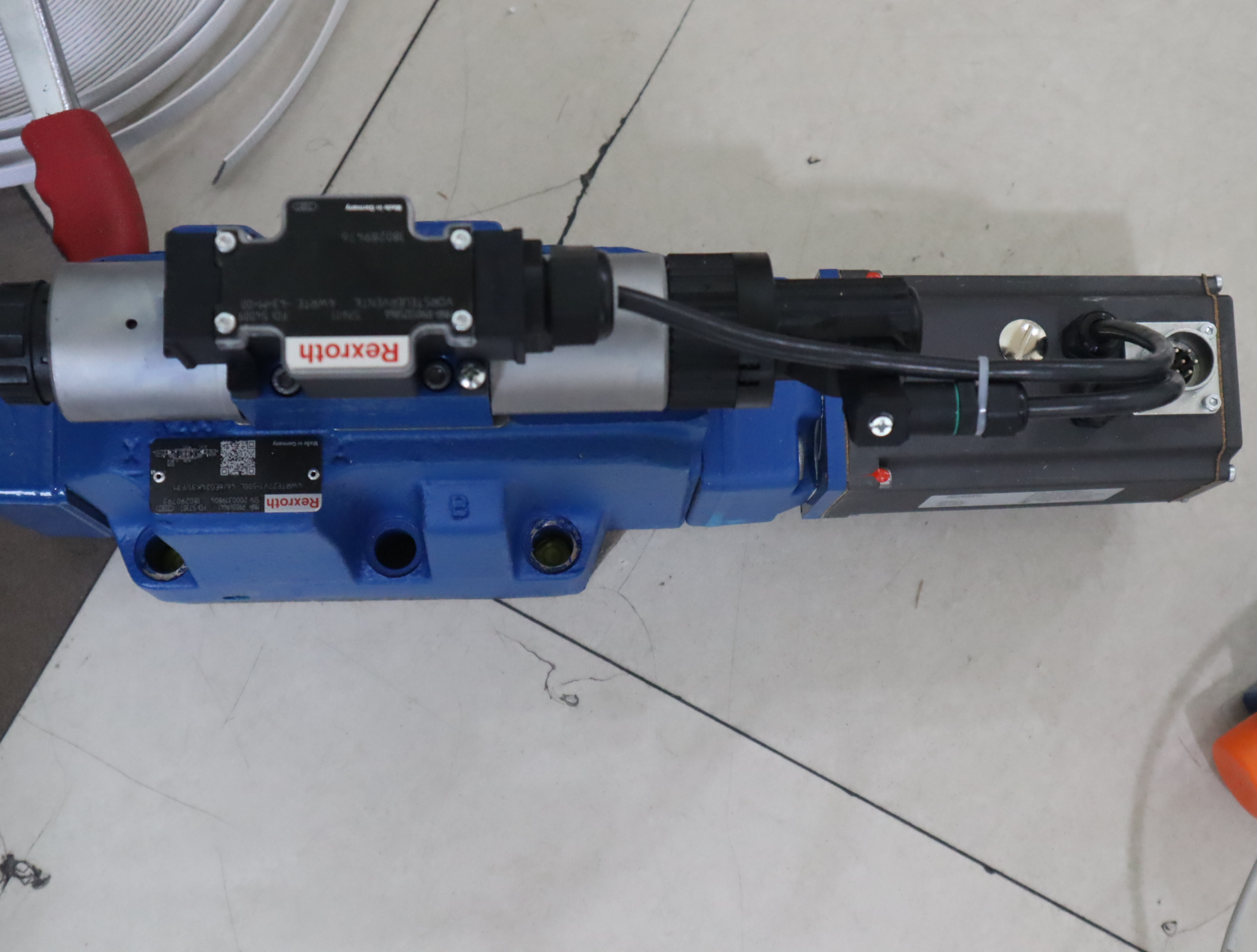 4WRTE27V1-500L-46/6EG24K31/F1M R901349441 力士乐REXROTH比例阀