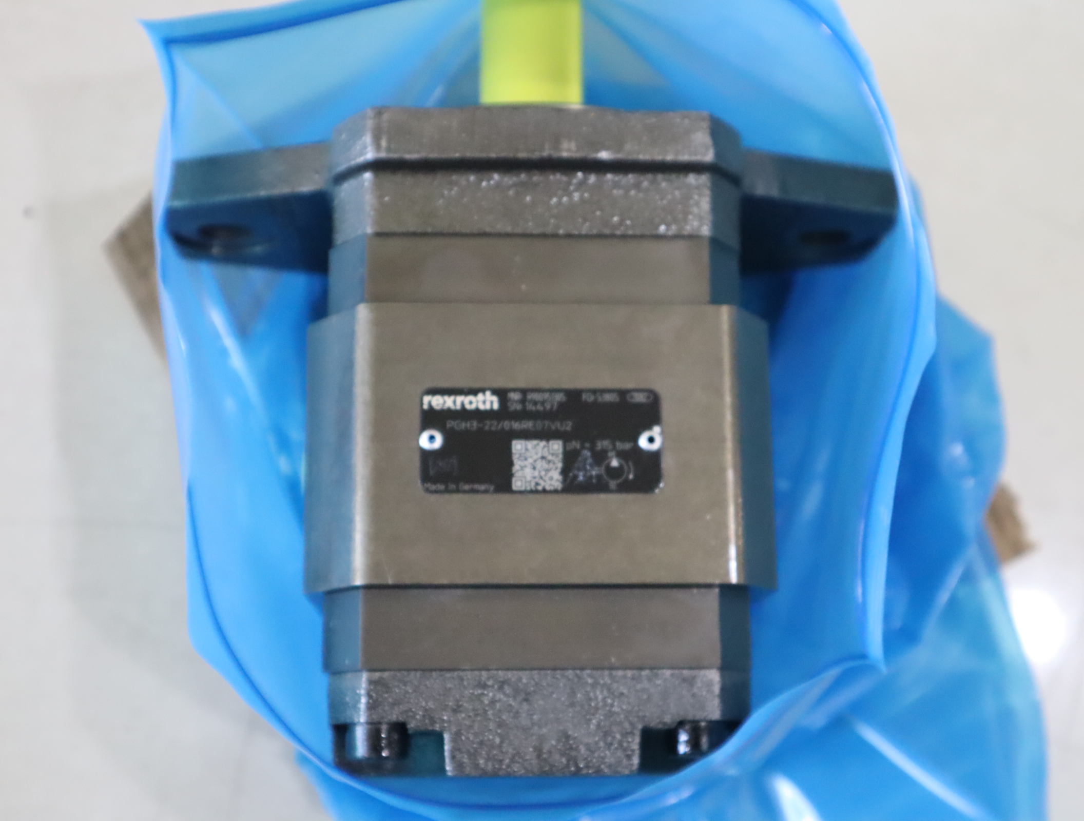 R900951305 PGH3-22/016RE07VU2 德国REXROTH力士乐齿轮泵