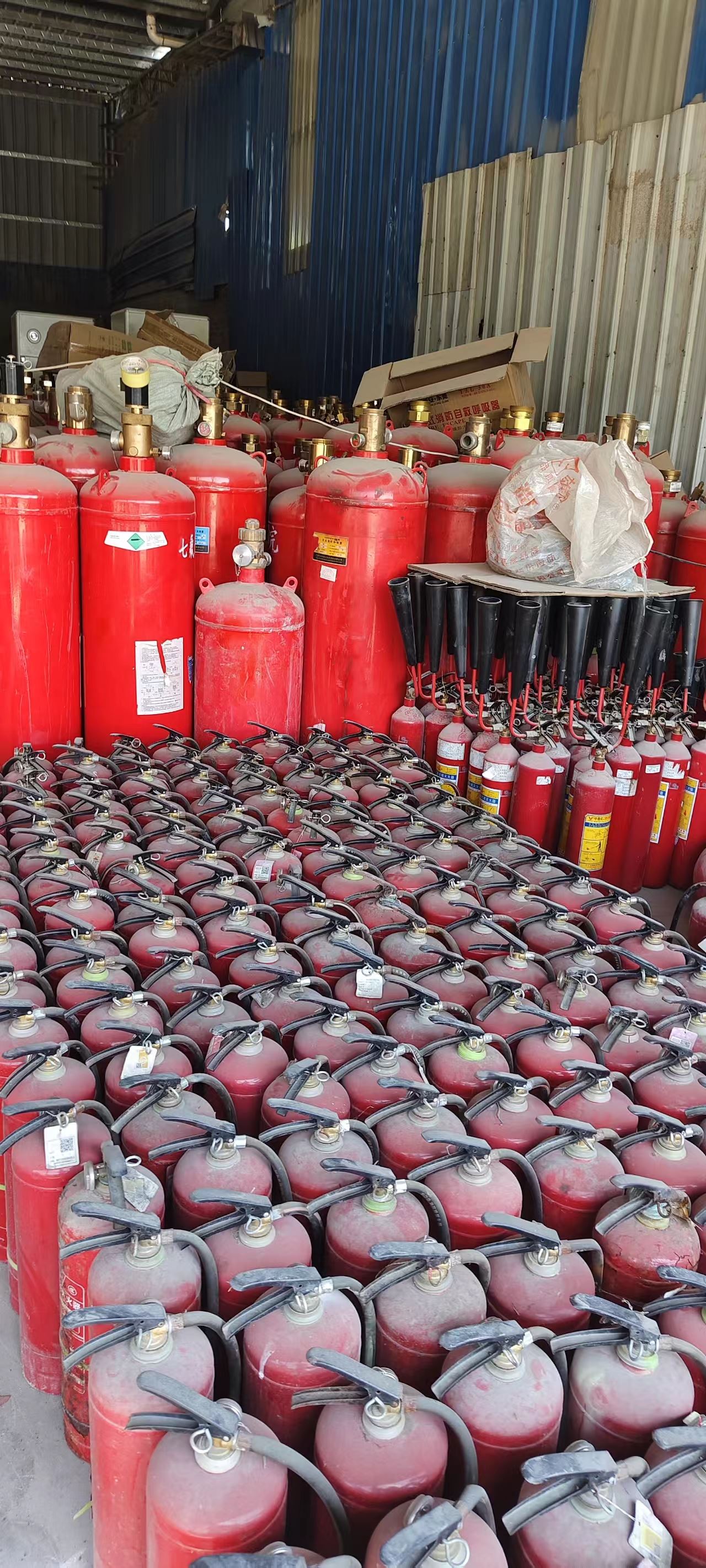回收二氧化 碳 废旧二手干粉灭火设备 大量收购