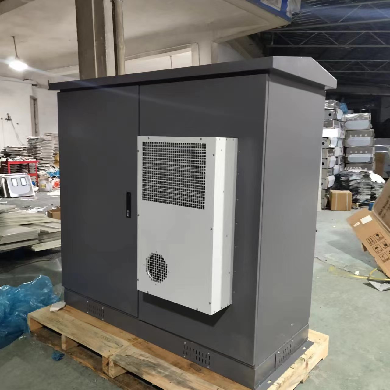 驰茗科技 供应 背包箱 四路视频防雷器 细节详情及特点