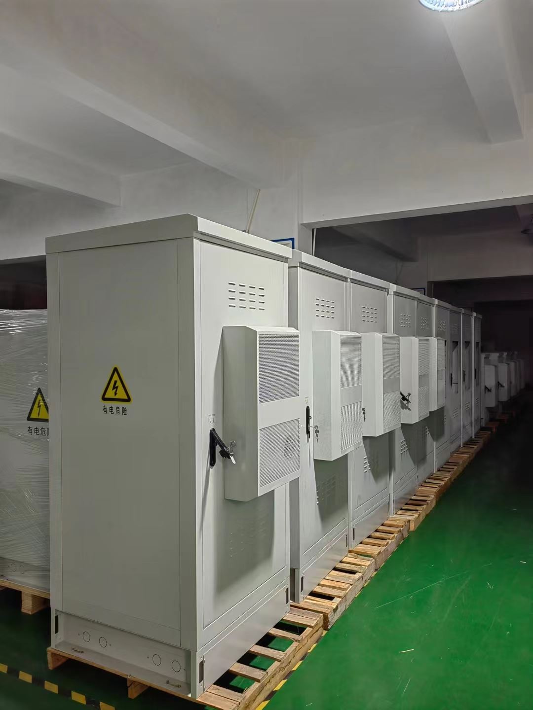 驰茗科技 供应 抱杆机箱 高安全性 好处及优点，支持定制