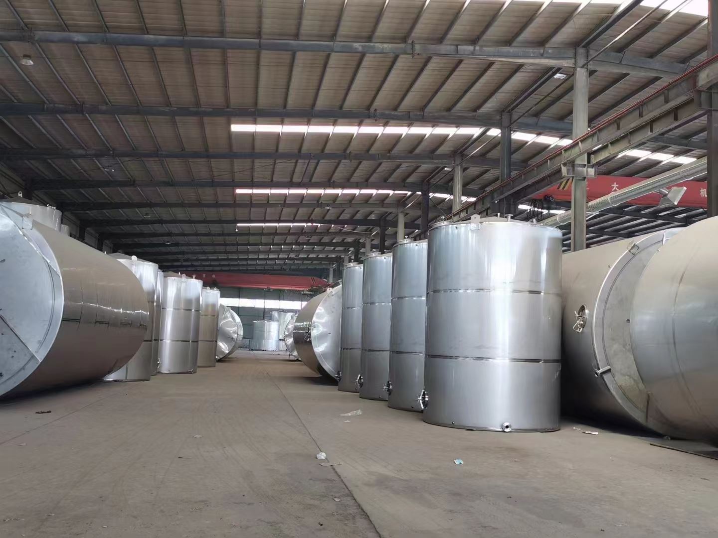 耐高温 二手立式不锈钢储罐 容量大占地小 食品加工用冷水罐 液体储存 