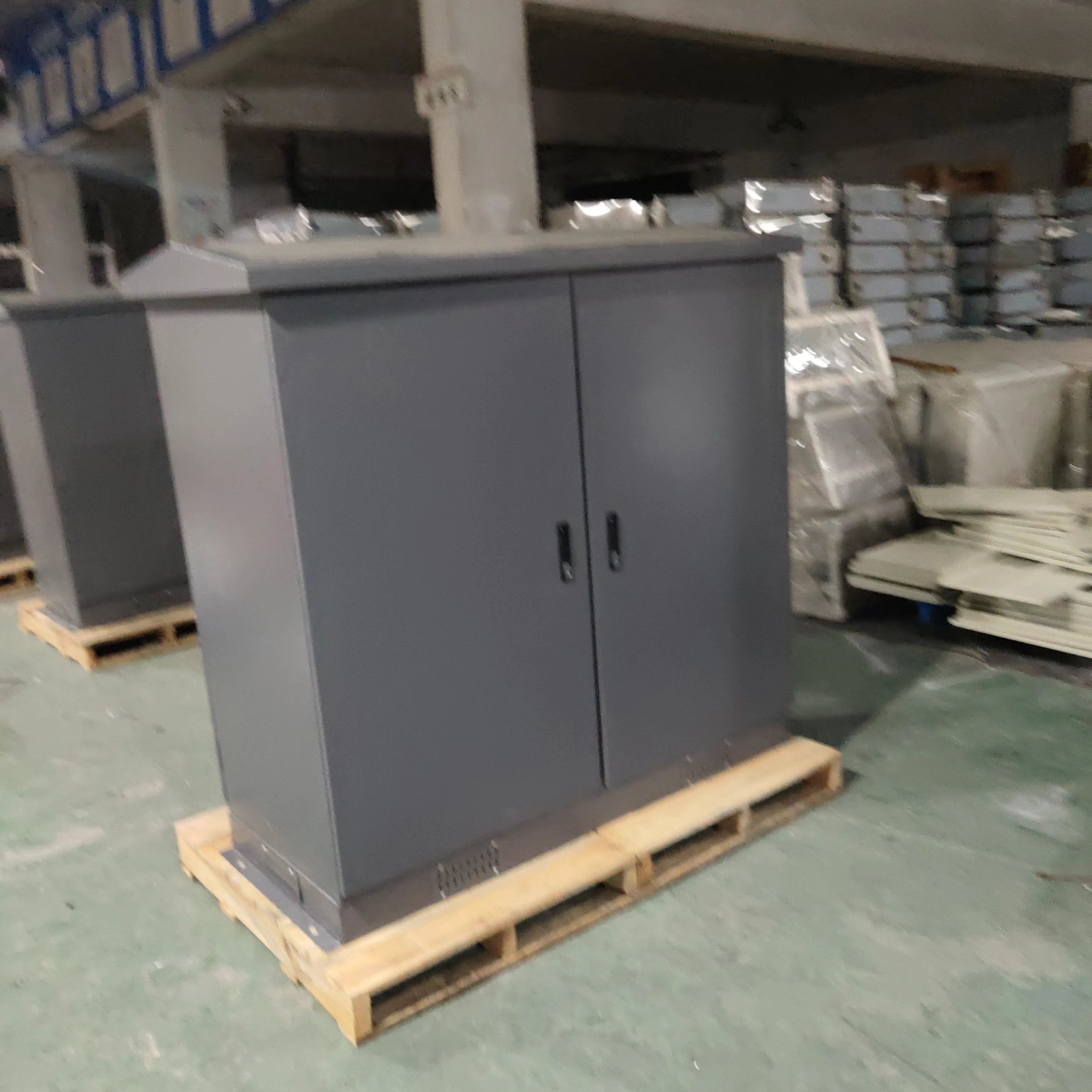 驰茗科技 供应 智能监控抱杆箱 高安全性 支持不锈钢镀锌喷塑壳体定做