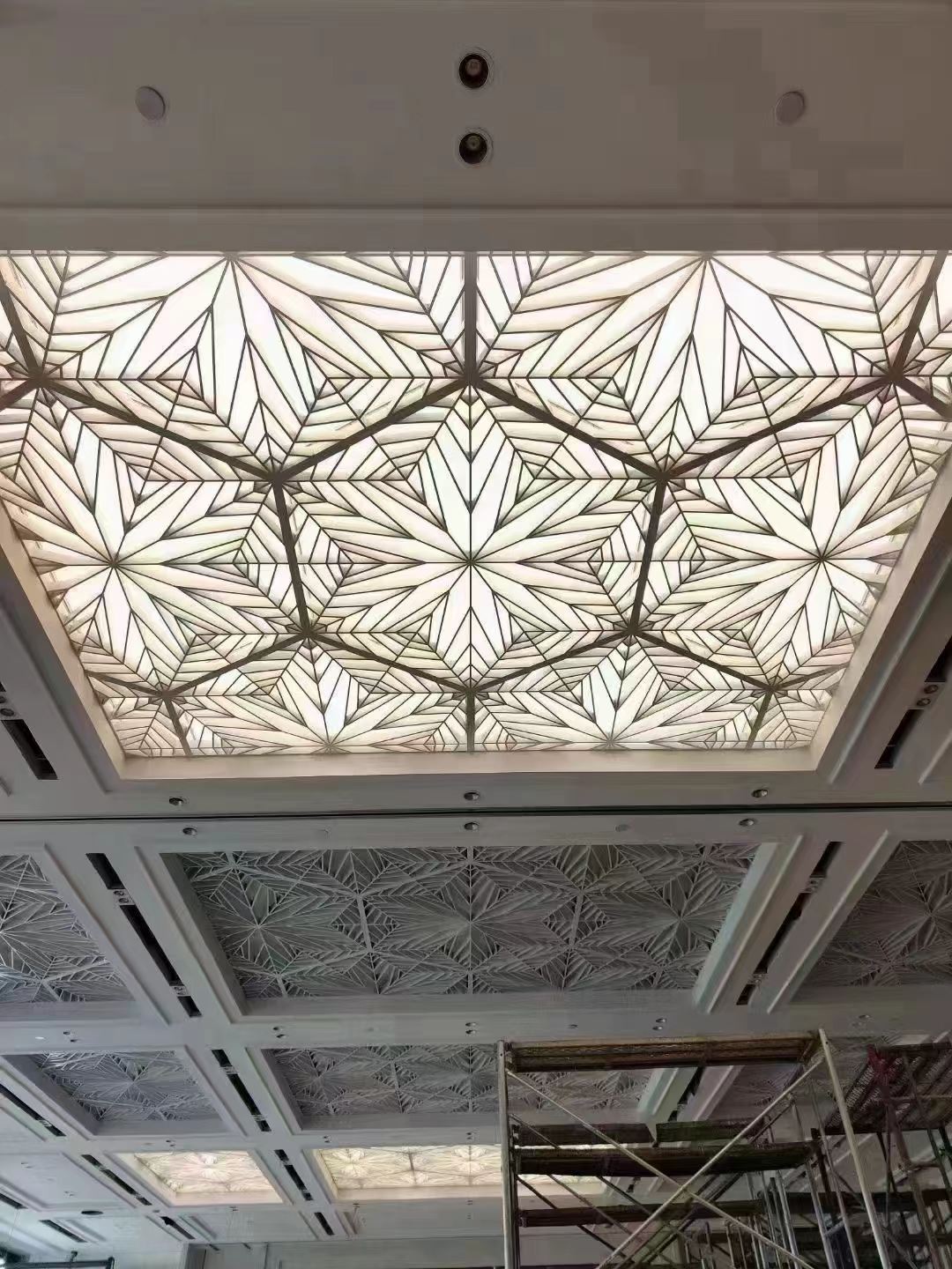 金霸泰冲孔铝板外壳加工工程空调罩