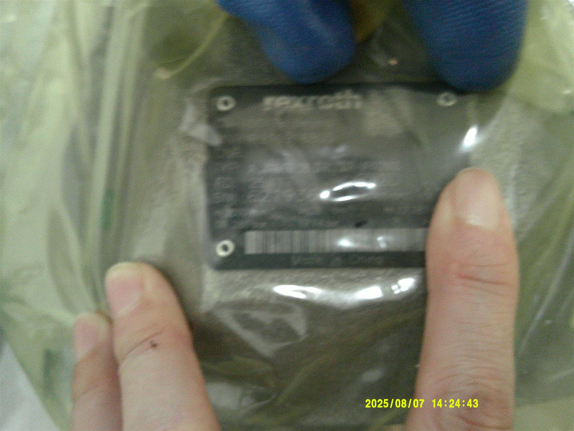 A A10VSO28DFR1/31R-VPA12N00 R910916805 力士乐REXROTH