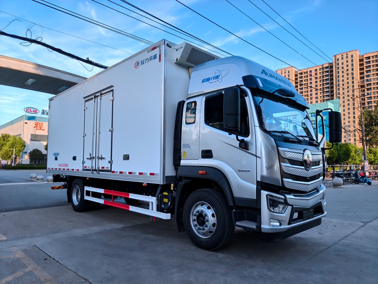 福田欧曼行星6.8米冷藏车 凯卓立1.5吨液压尾板