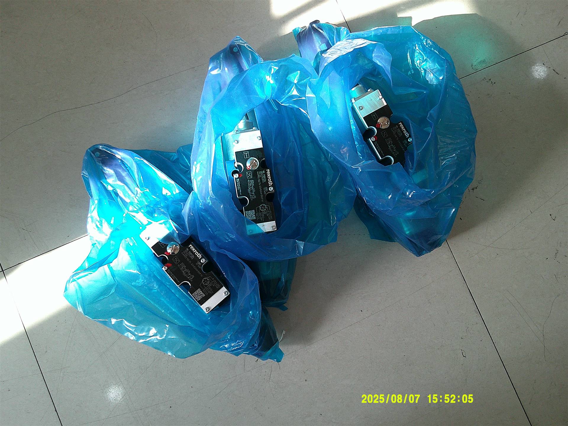 4WREE10E75-23/G24K31/F1V R900927356 德国力士乐REXROTH比例阀