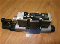 替REXROTH电磁换向阀4WE6/10J/D62/E33/EG24N9K4力士乐液压比例阀