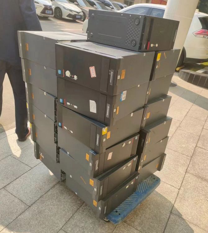 广 州浩天废旧大型中央空调 持证上岗 老 旧收购 节能环保