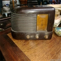 徐汇老唱片回收 老歌曲磁带回收 老无线电收购 免费估价