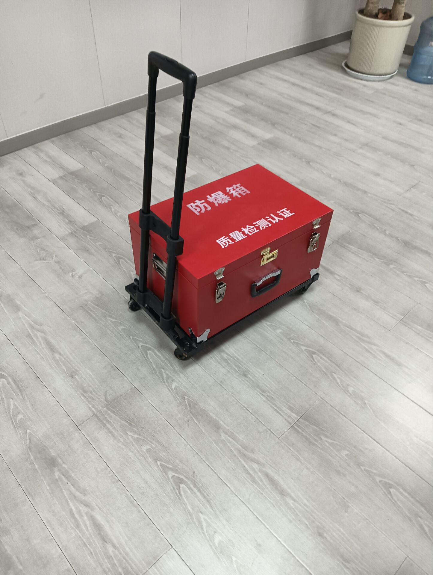 矿用拉杆防爆箱