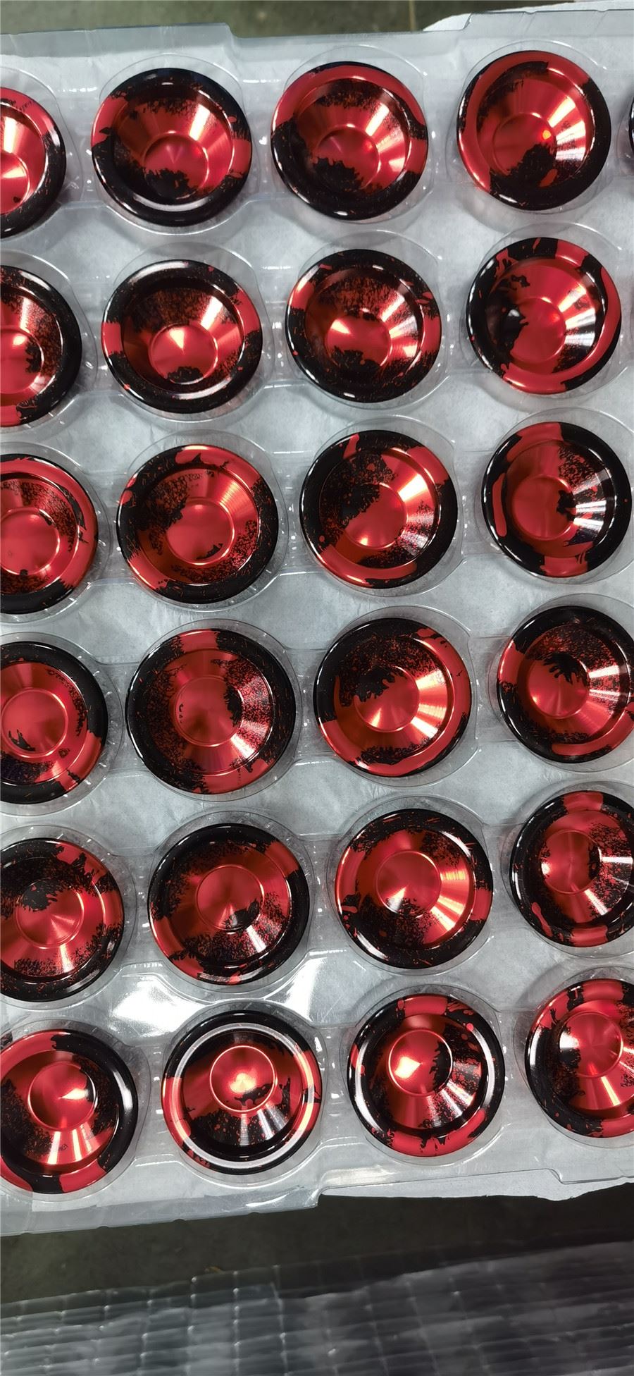 东莞硬质氧化采用ADC12压铸铝红色外壳锯切加工