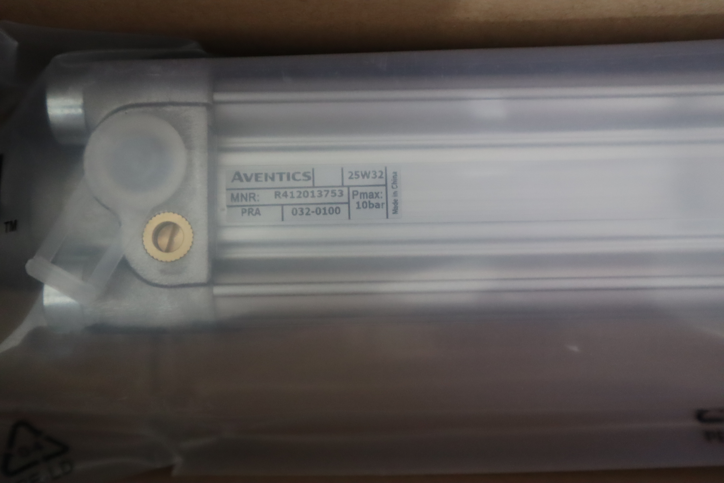 R412013753 PRA-DA-032-0100 德国安沃驰AVENTICS气缸032-0100 