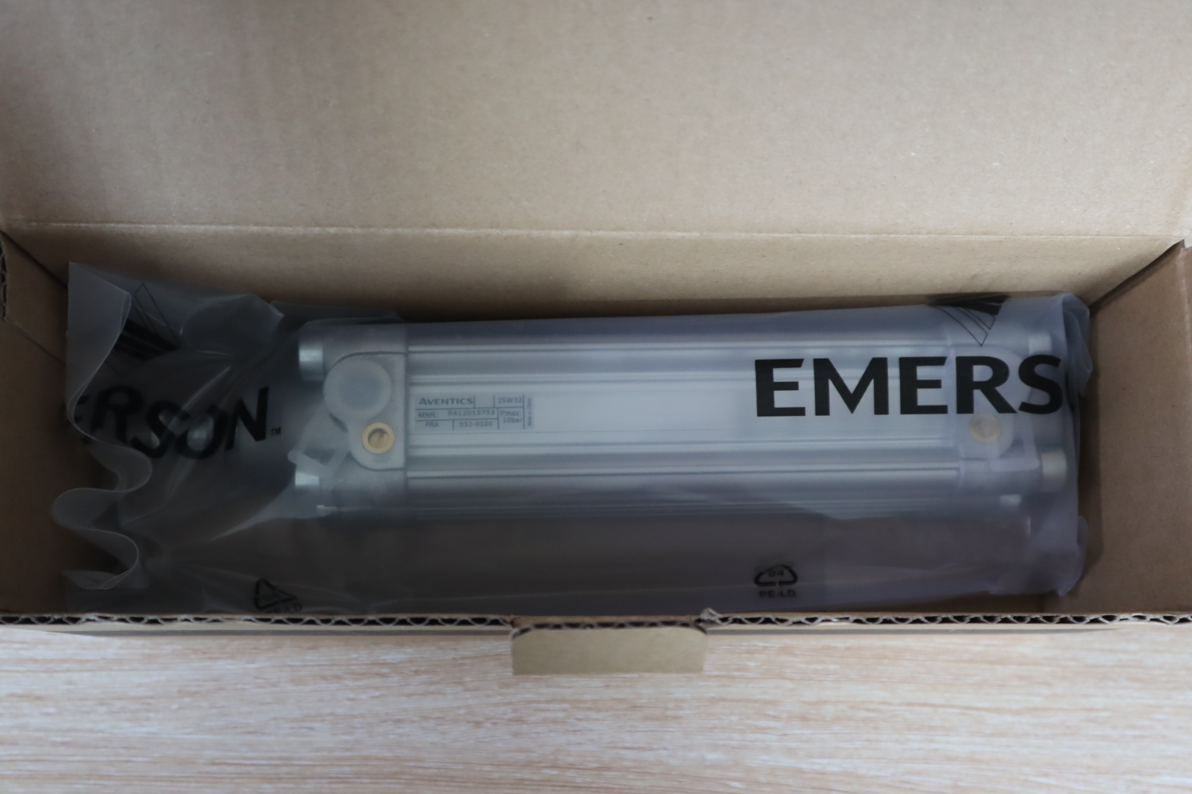 R412013753 PRA-DA-032-0100 德国安沃驰AVENTICS气缸032-0100 